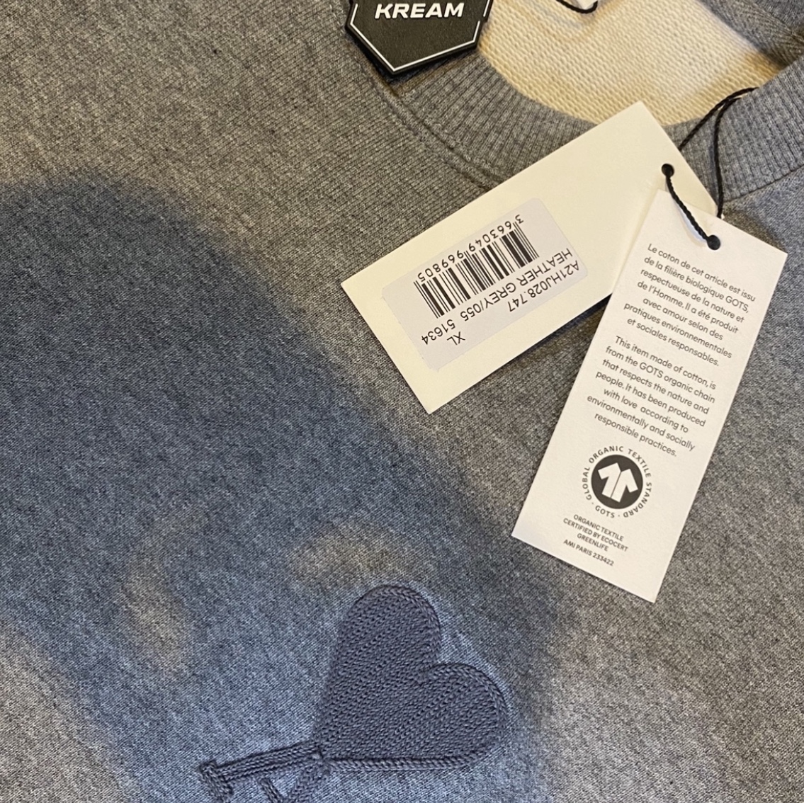 AMI de Coeur Tone-On-Tone Sweatshirt Heather Grey - 21FW 착용 스타일 - 2