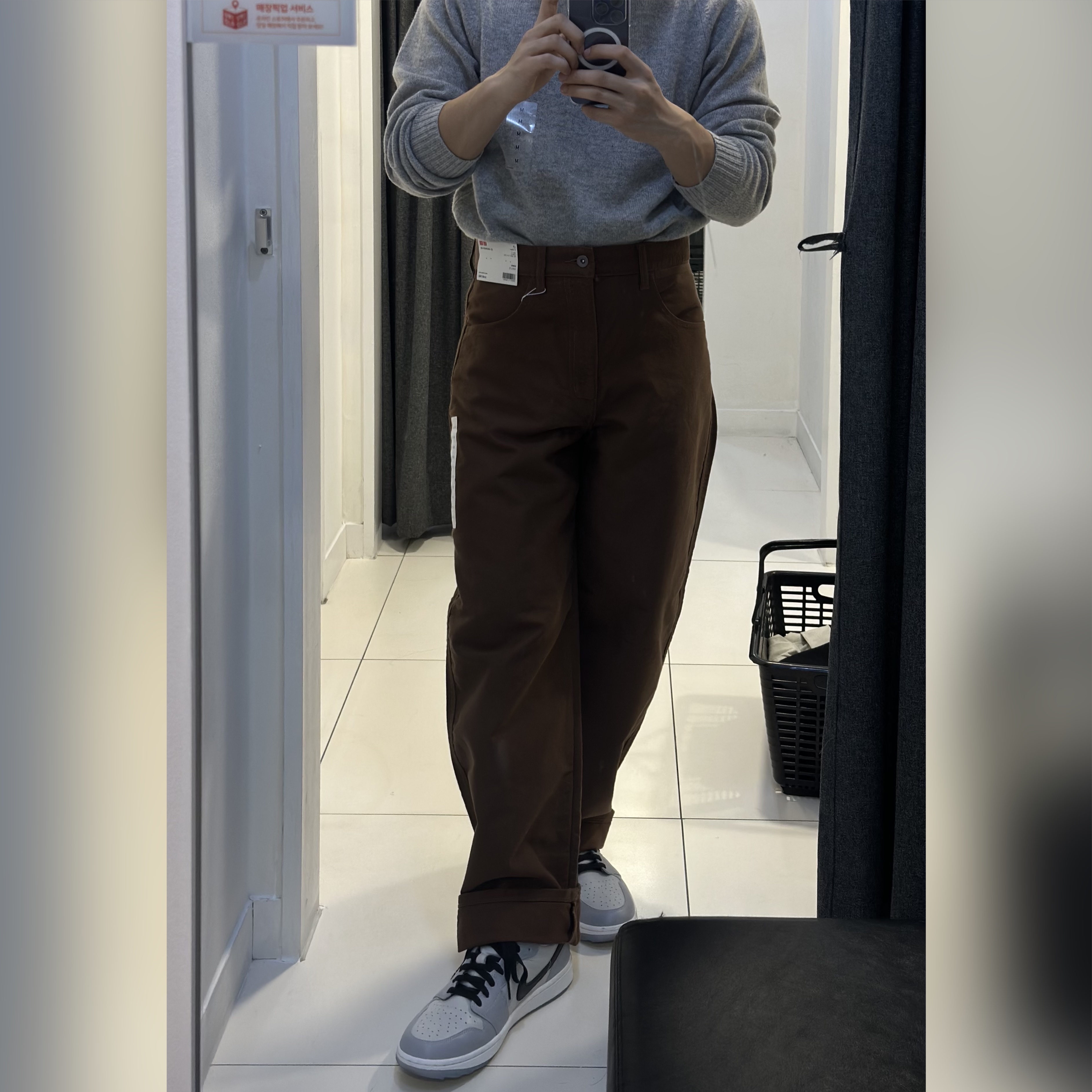 Jordan 1 Low Golf Wolf Grey 착용 스타일 - 3