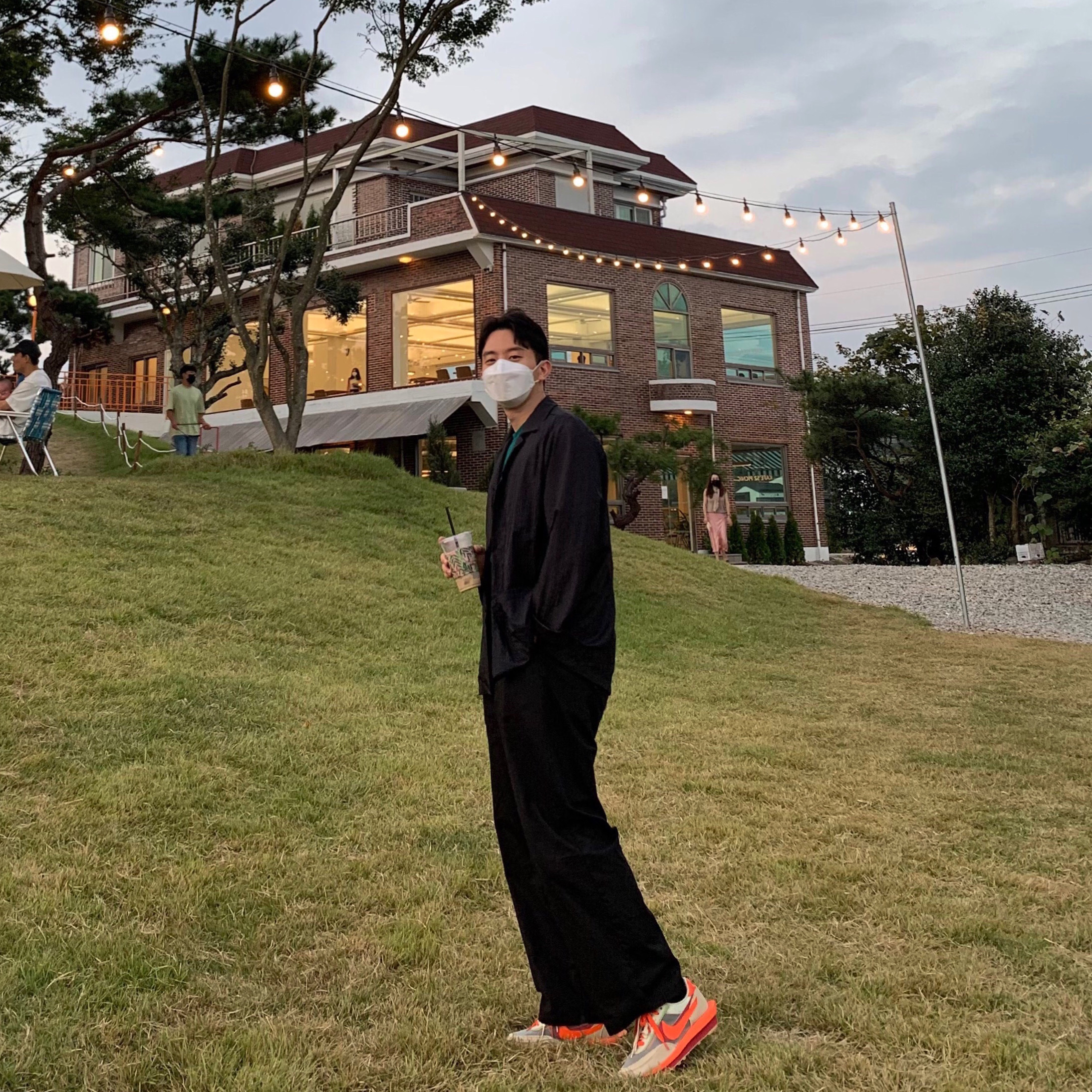 Nike x Sacai x Clot LDWaffle Orange Blaze 착용 스타일 - 1