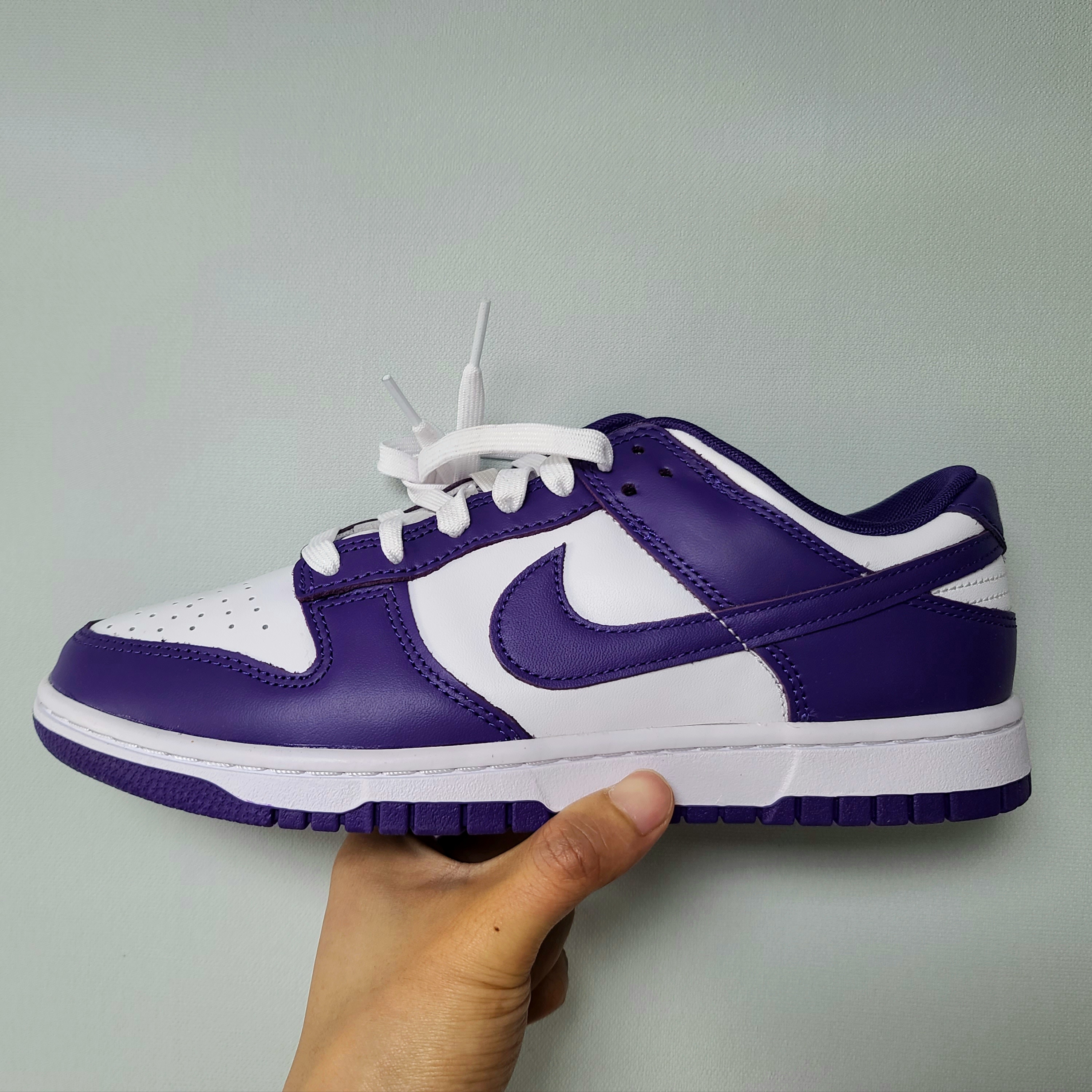 Nike Dunk Low Retro Championship Court Purple 착용 스타일 - 3