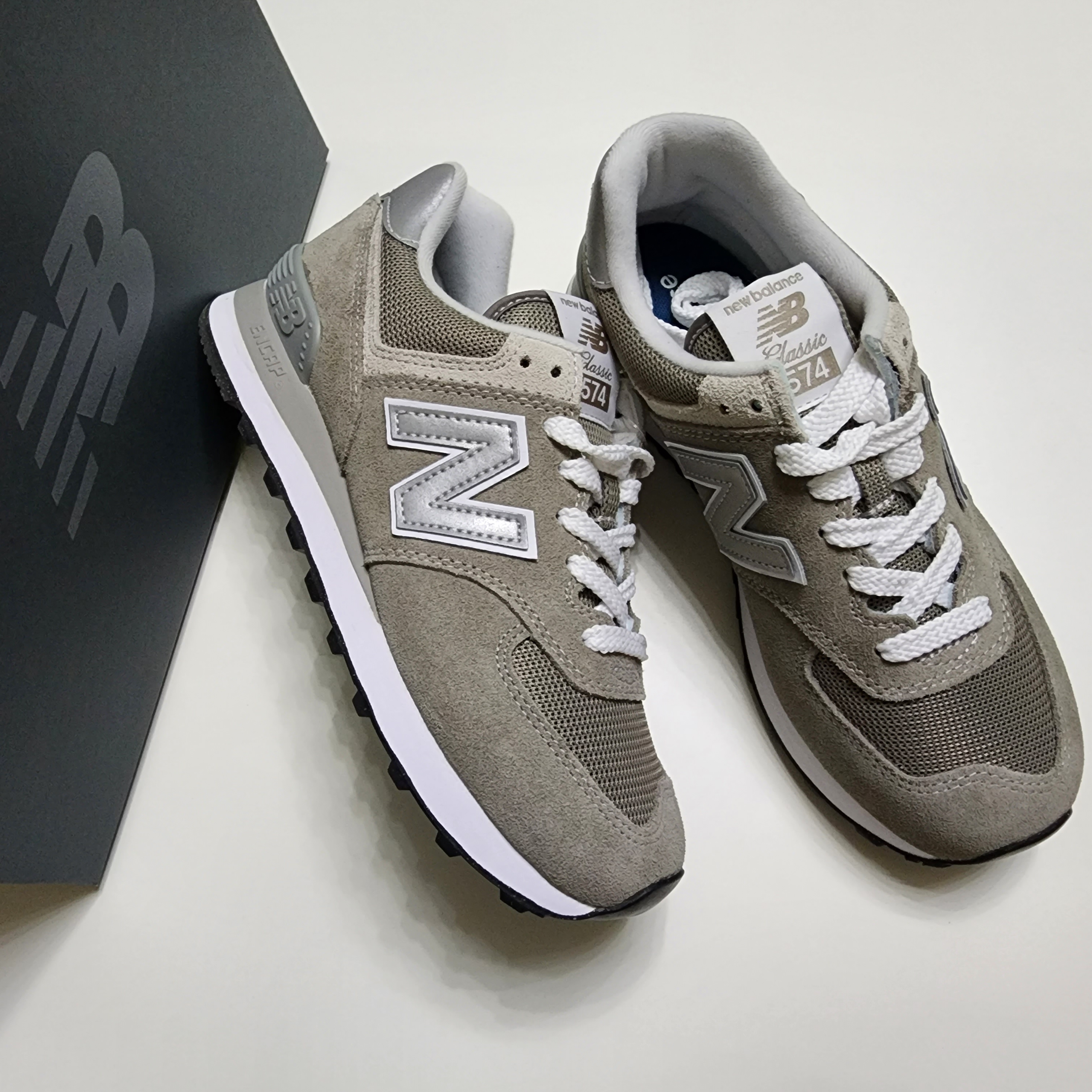 New Balance 574 Grey - D Standard, (W) New Balance 574 Worn By Anyone Grey - B Standard 착용 스타일 - 1