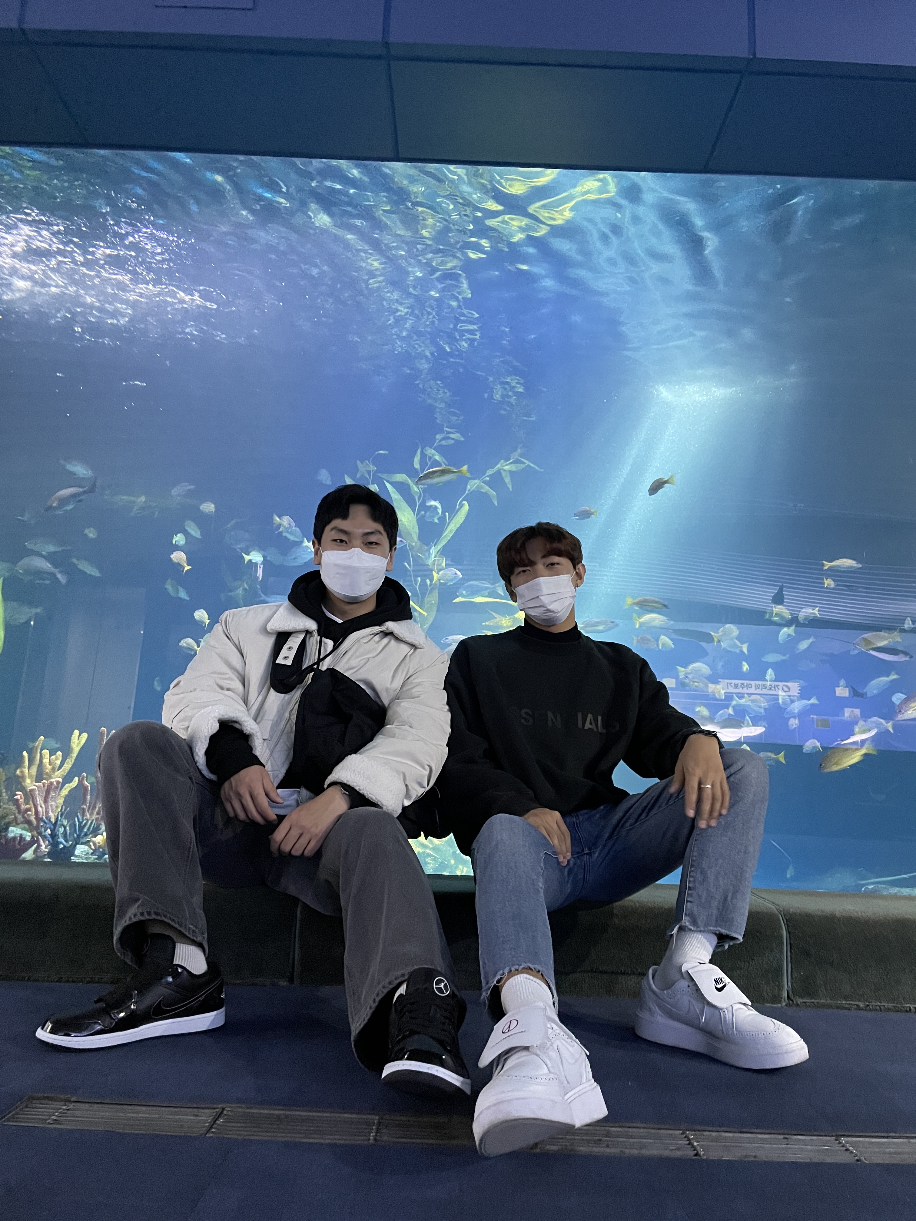 Nike x Peaceminusone Kwondo1 White, Essentials 3D Silicon Applique Crewneck Dark Slate/Black 2020 착용 스타일 - 2