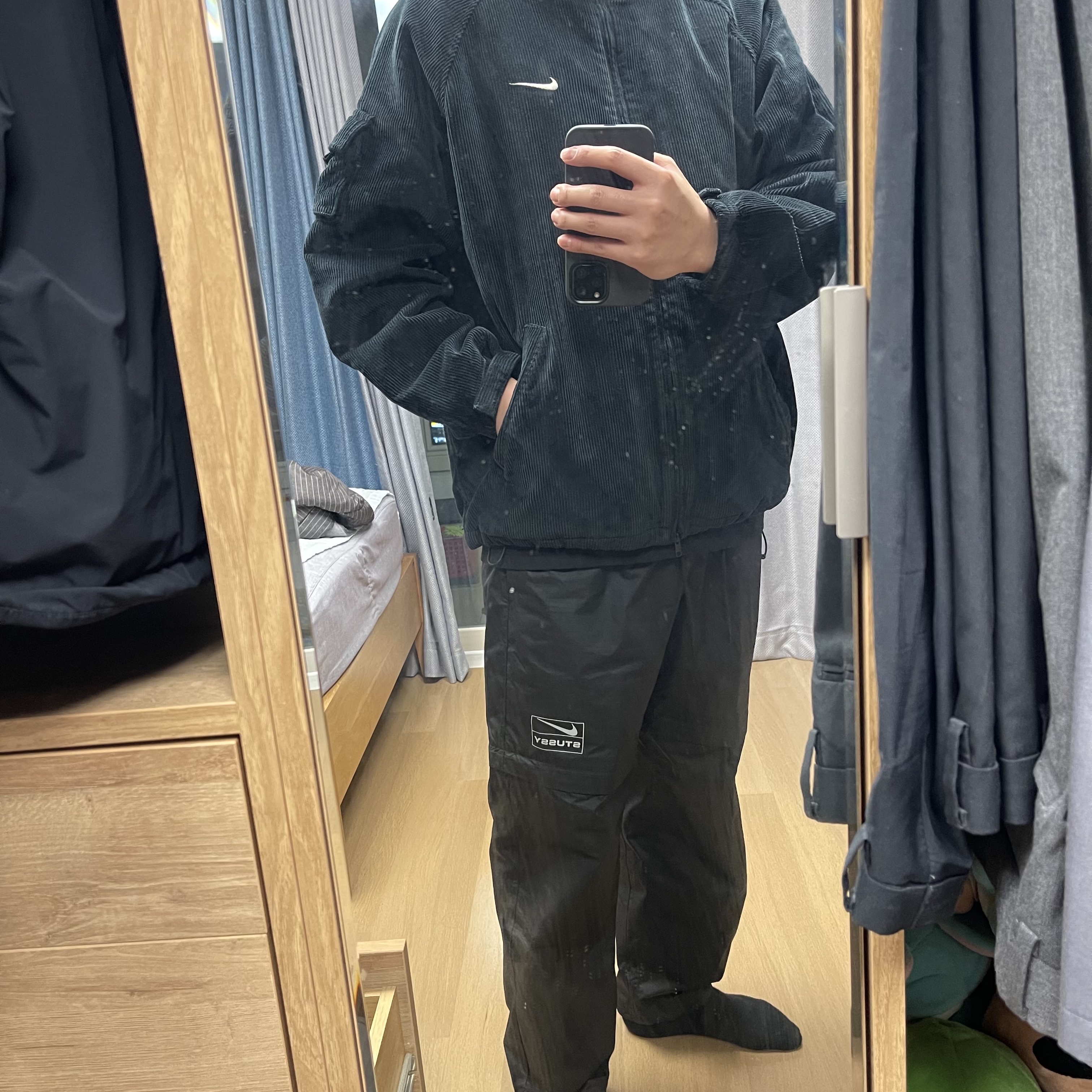 Supreme x Nike Arc Corduroy Hooded Jacket Black - 22SS, Nike x Stussy NRG FL Storm-Fit Pants Black (DO7170-010) 착용 스타일 - 1