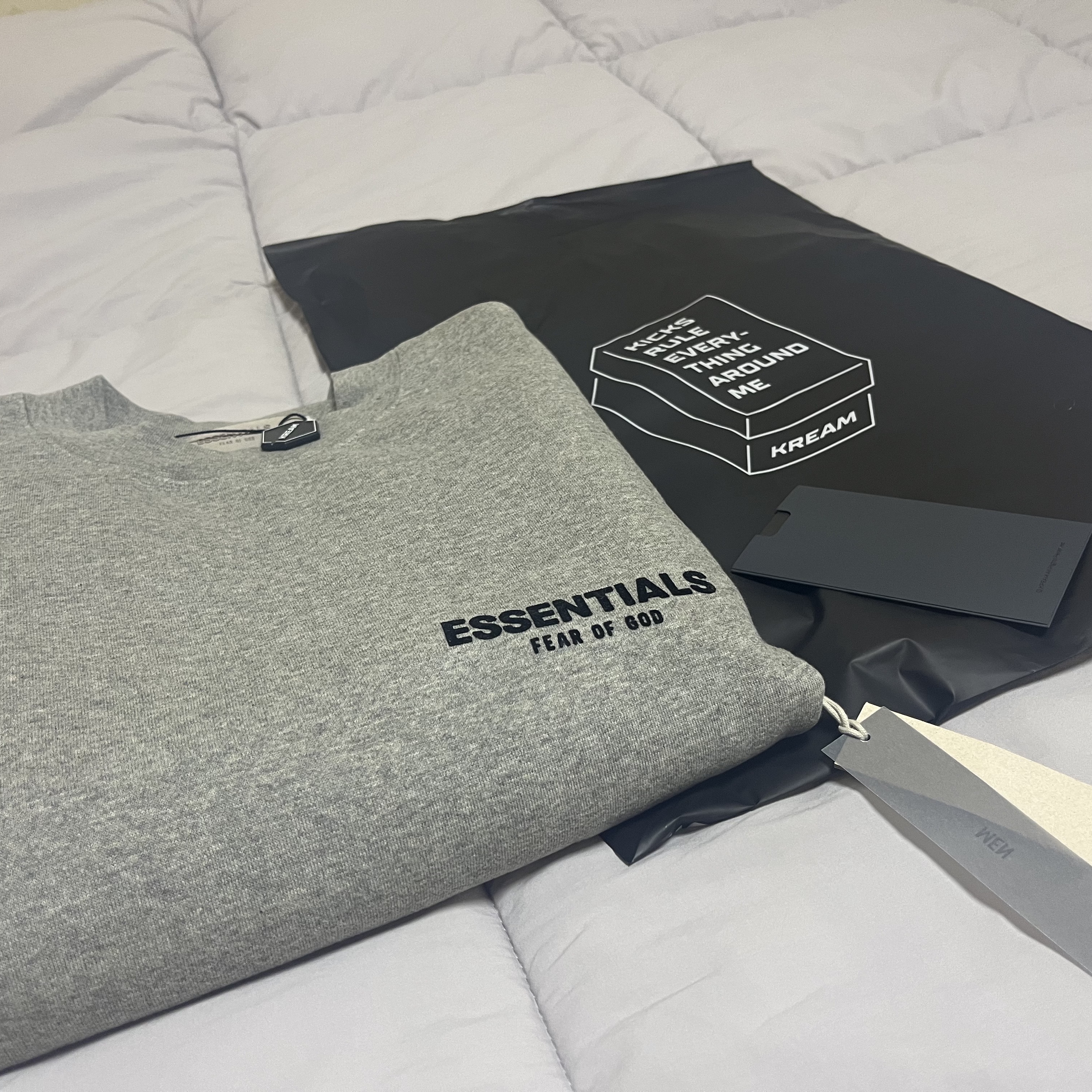 Essentials The Core Collection Crewneck Sweatshirt Dark Oatmeal 착용 스타일 - 1