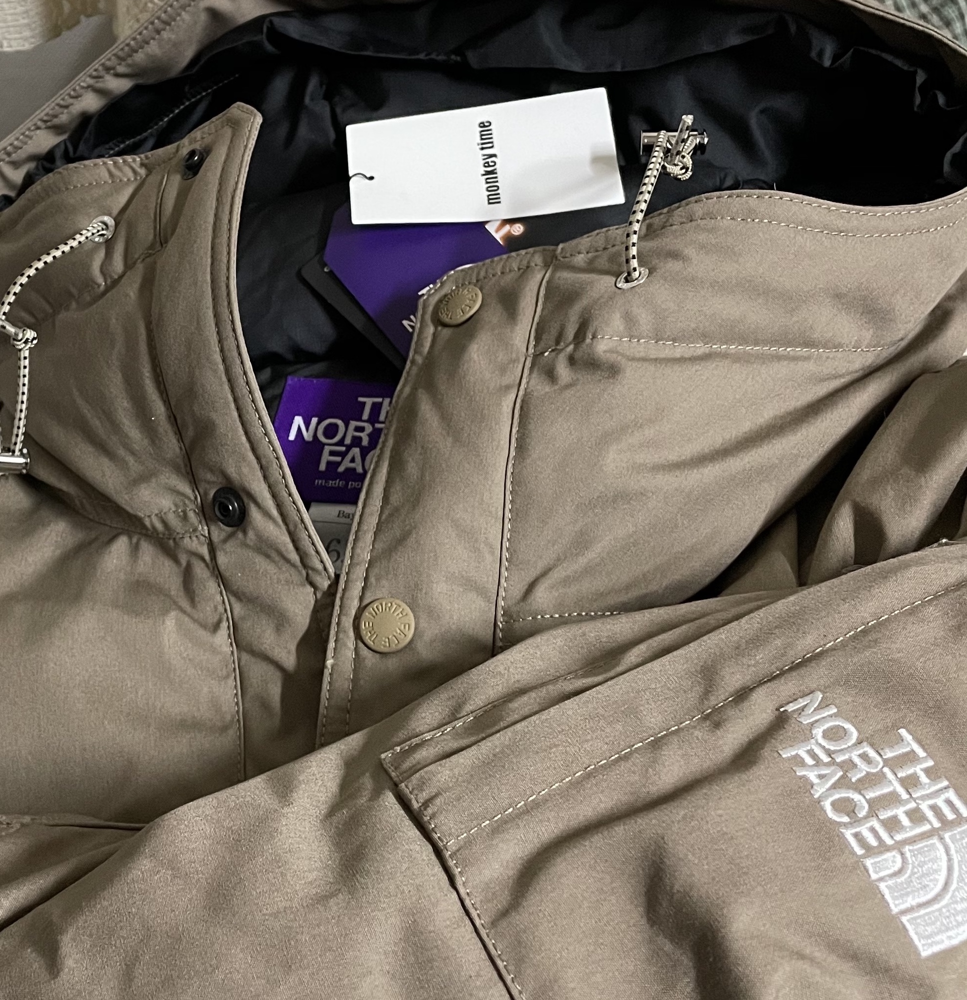 Peaches. Timeless Cap Black, Nike NRG Solo Swoosh Fleece Pants Dark Grey Heather - Asia 착용 스타일 - 5