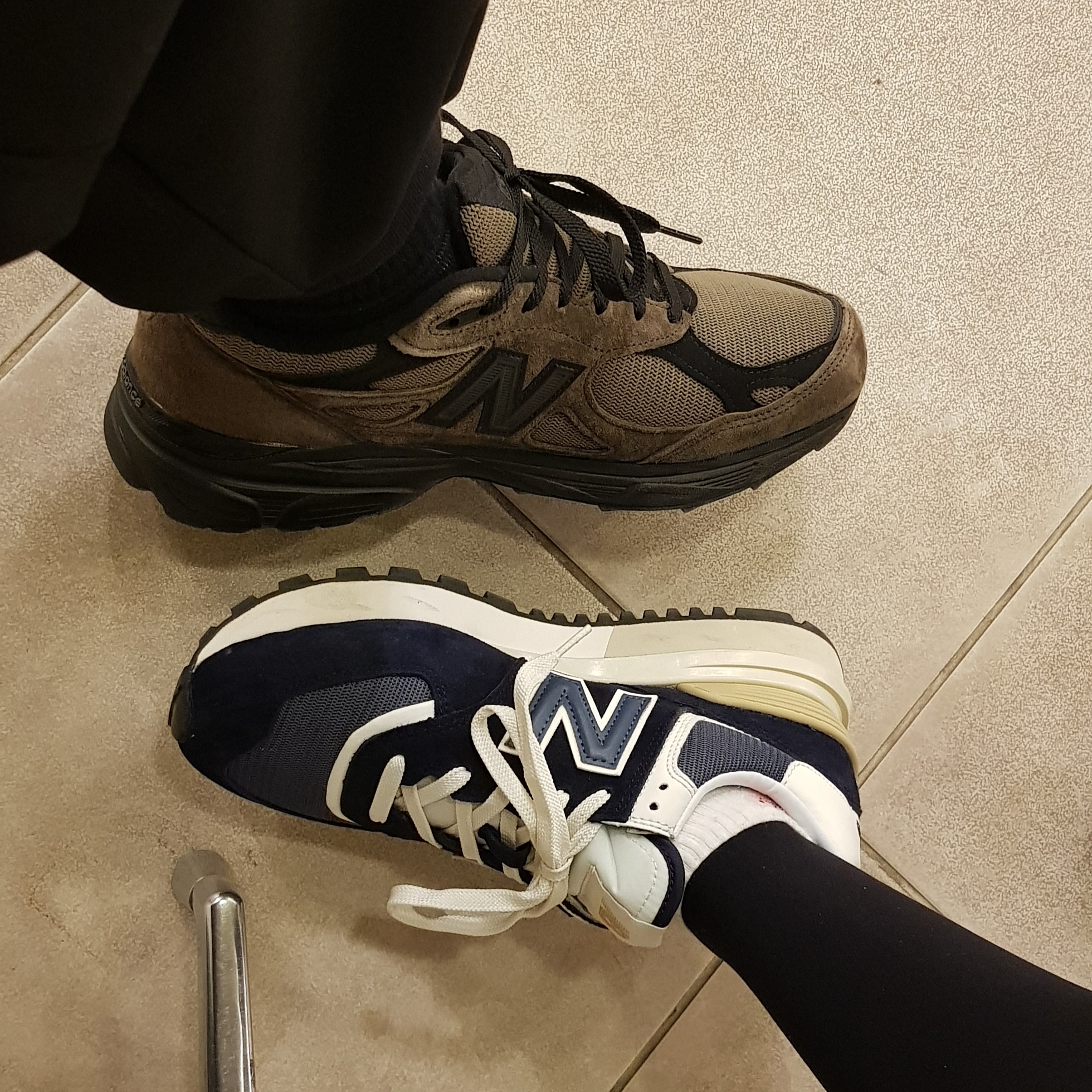New Balance x JJJJound 990v3 Brown Black, New Balance 574 Legacy Navy 착용 스타일
