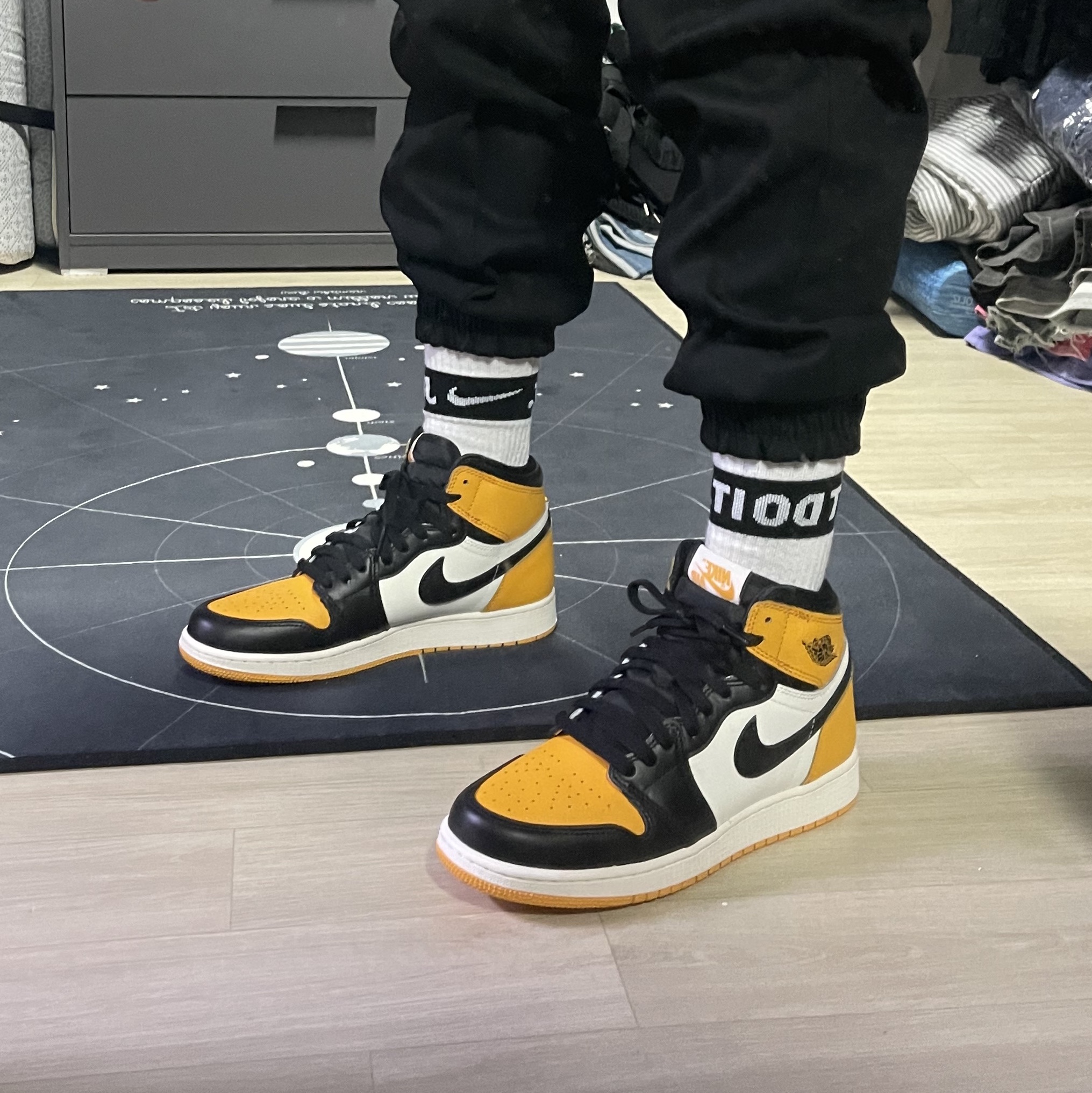 (GS) Jordan 1 Retro High OG Taxi, Jordan 1 Retro High OG Taxi 착용 스타일 - 2