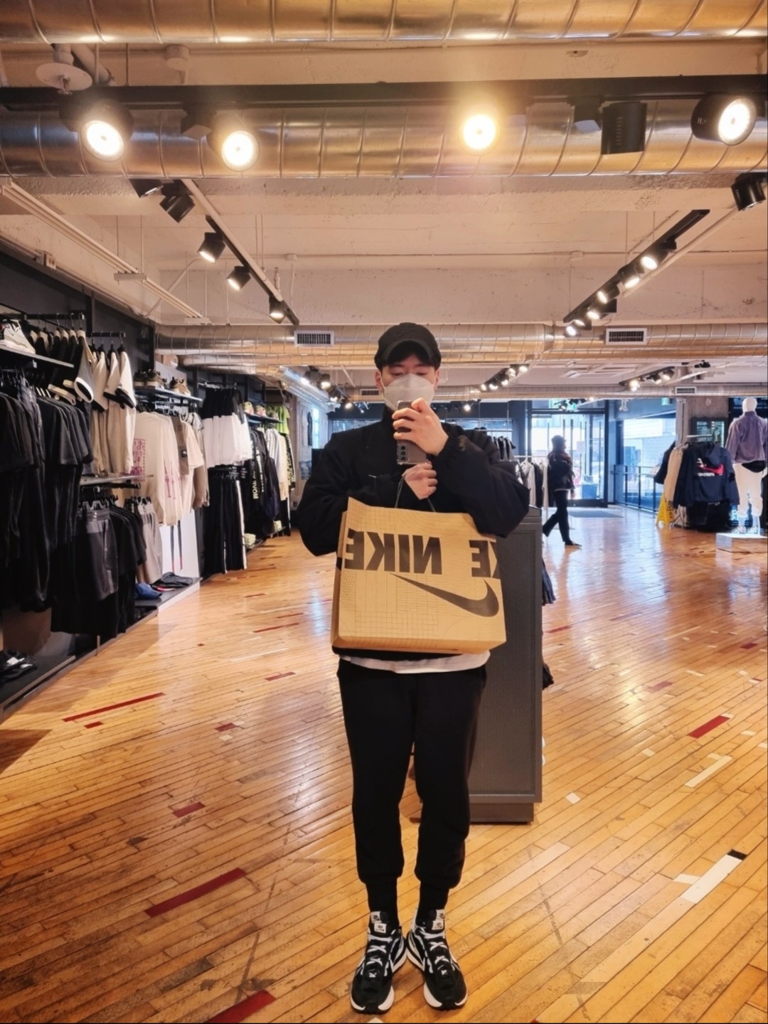 Nike x Sacai VaporWaffle Black White 착용 스타일