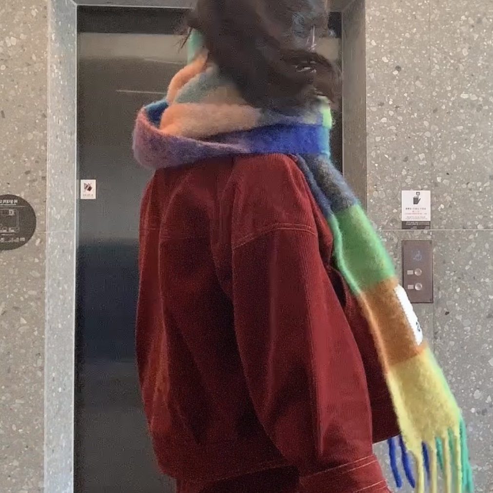 Acne Studios Multi Check Muffler Blue Orange Green 착용 스타일 - 2