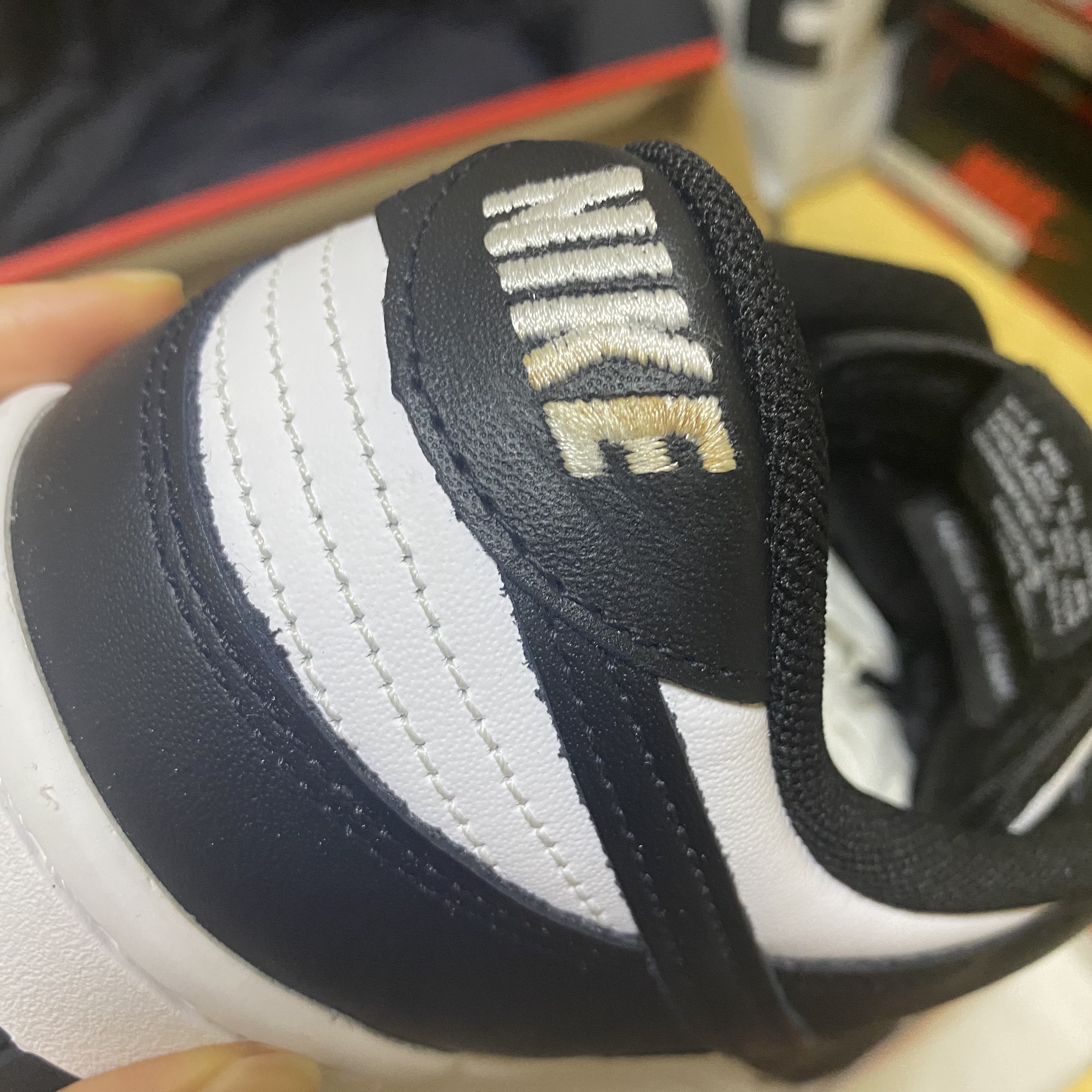 Nike Dunk Low Retro Black 착용 스타일