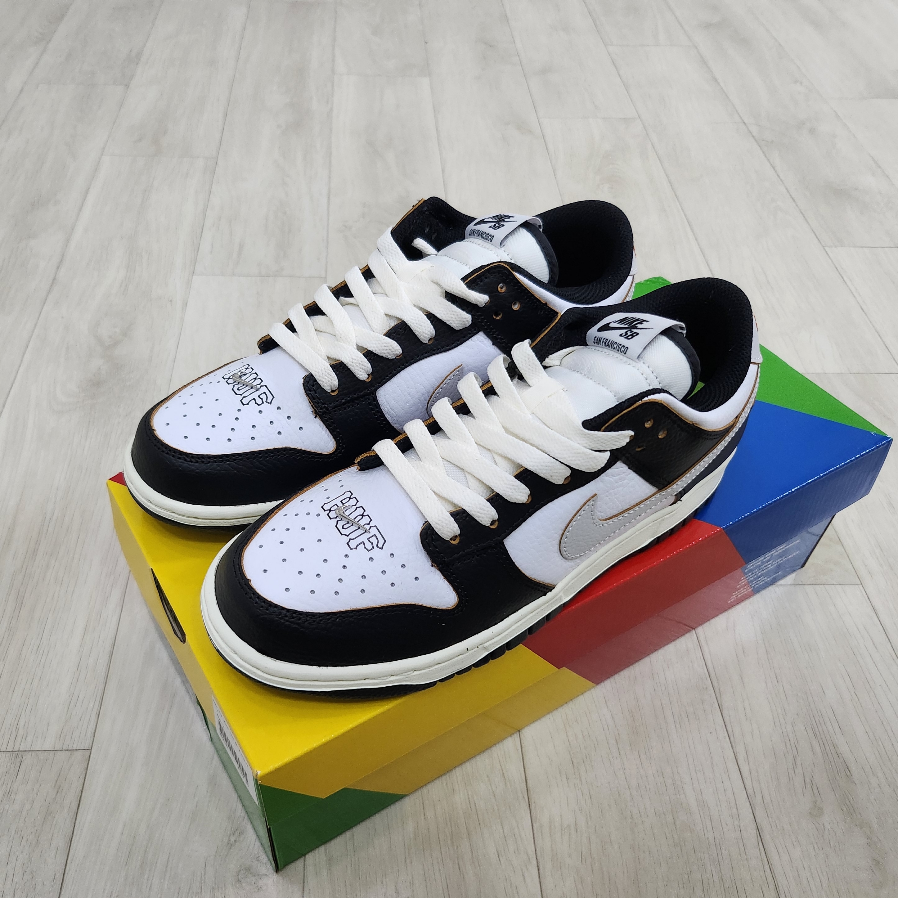 Nike x HUF SB Dunk Low San Francisco 착용 스타일 - 2