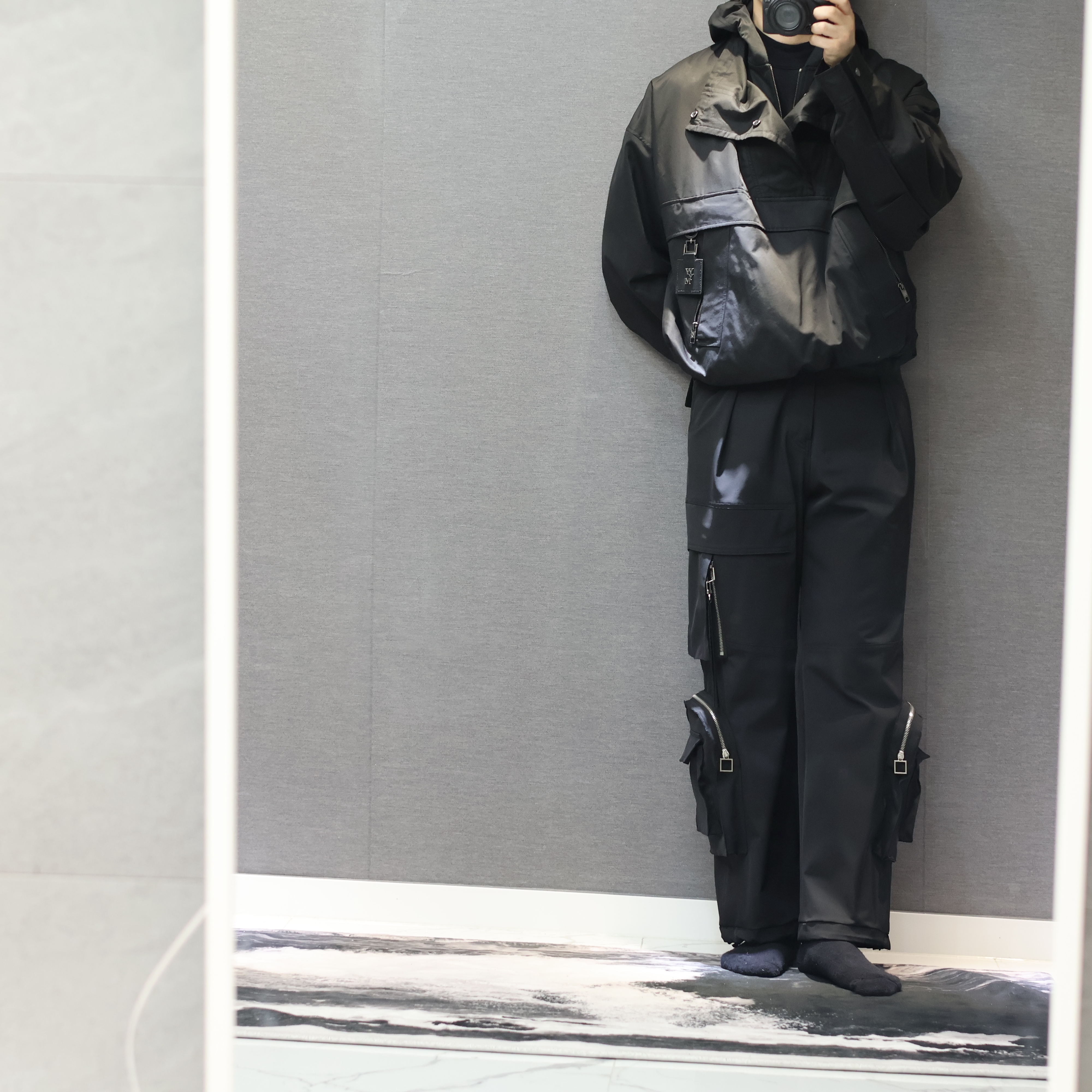 Wooyoungmi Nylon Anorak Jumper Black - 22FW 착용 스타일 - 1