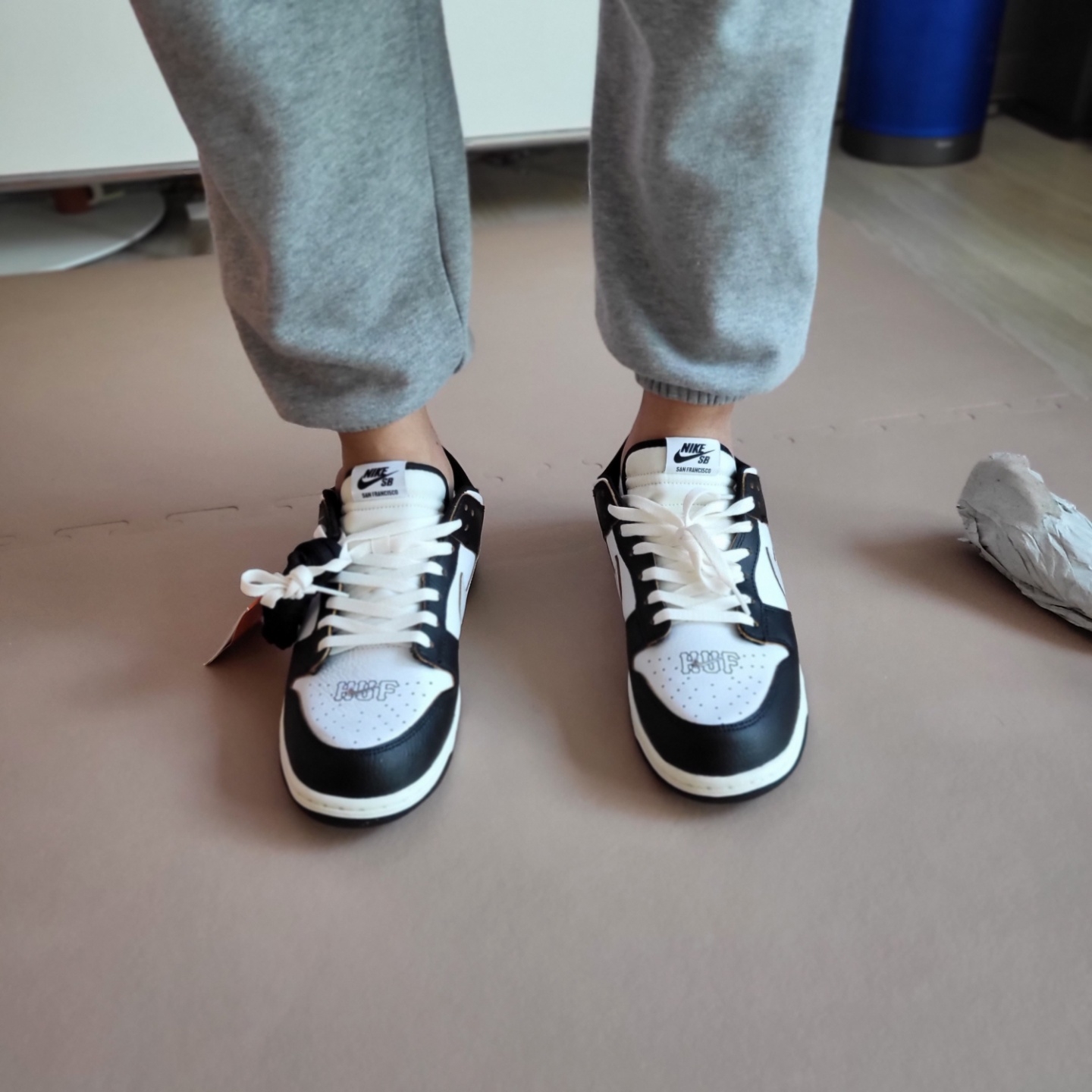 Nike x HUF SB Dunk Low San Francisco 착용 스타일 - 3