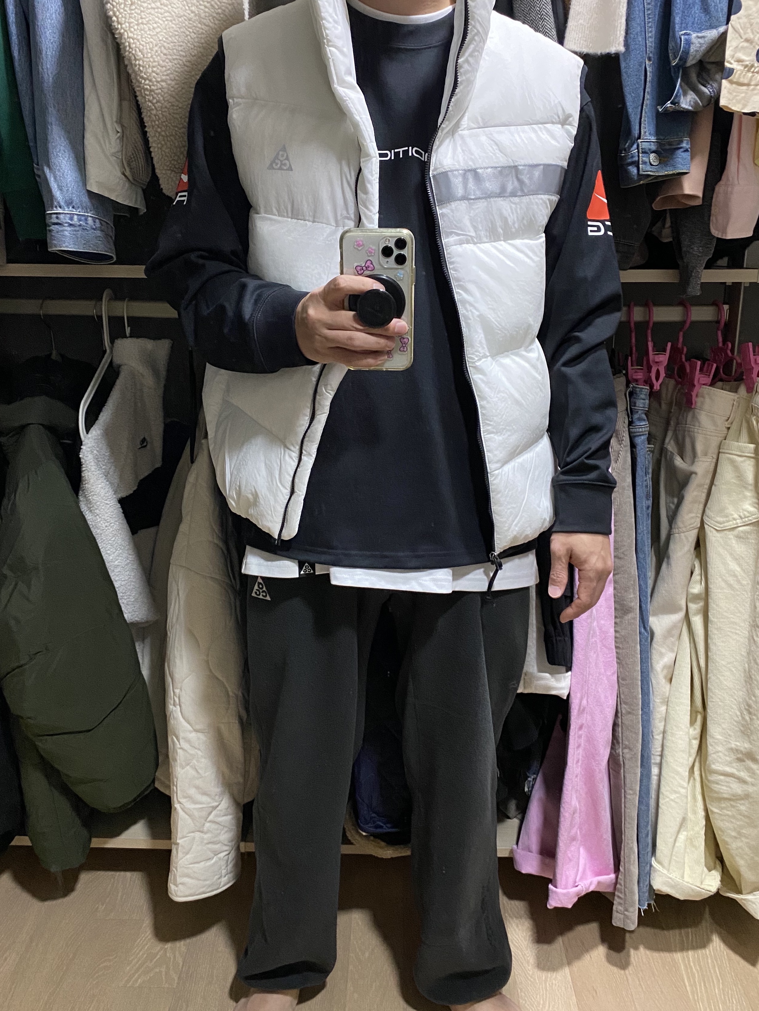 Nike ACG Therma-Fit ADV Airora Vest White - US/EU, Nike NRG ACG SSNL Lungs Long Sleeve T-Shirt Black - Asia 착용 스타일 - 1