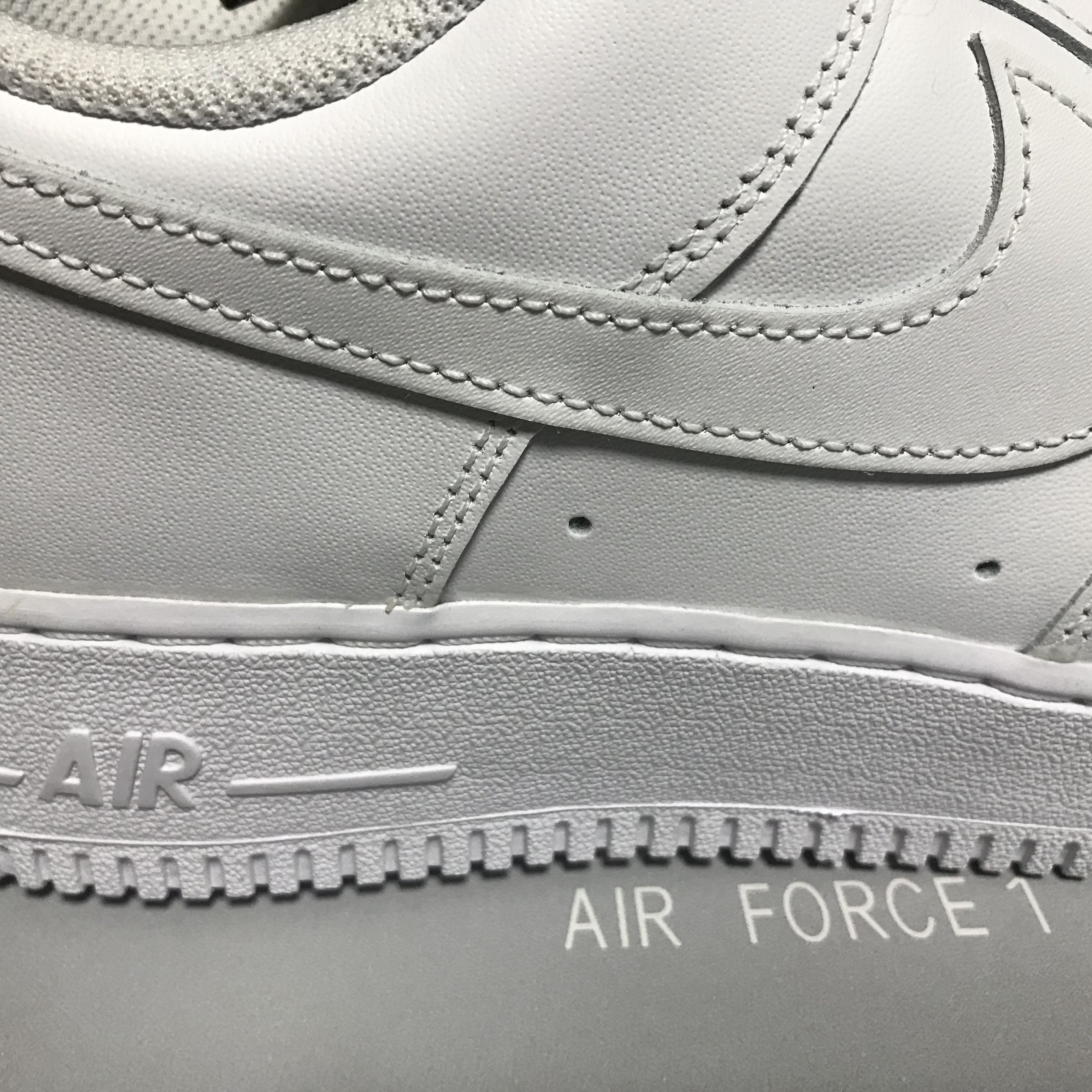 Nike Air Force 1 '07 Low White 착용 스타일 - 3