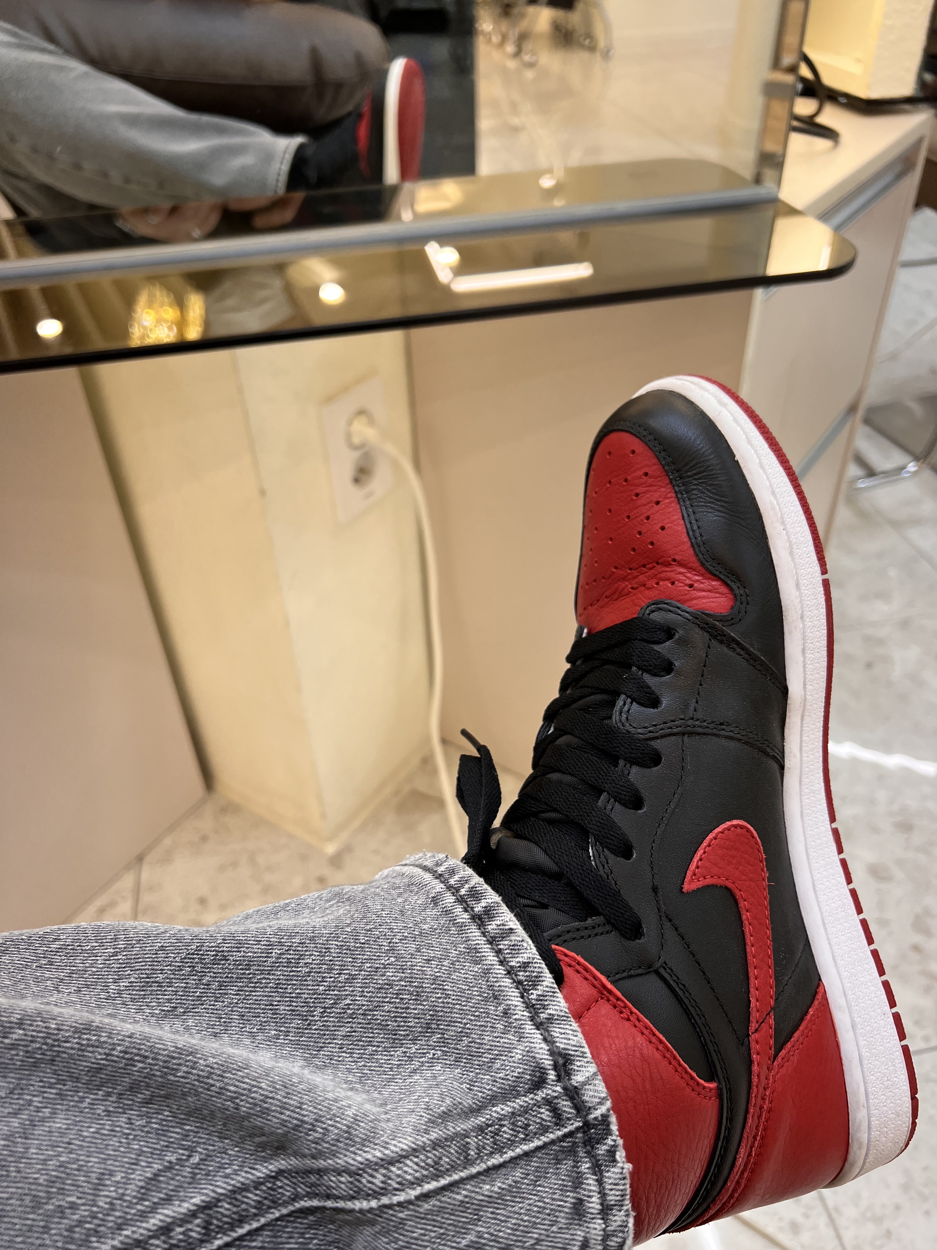 Jordan 1 Retro High OG Bred Banned 2016 착용 스타일 - 1