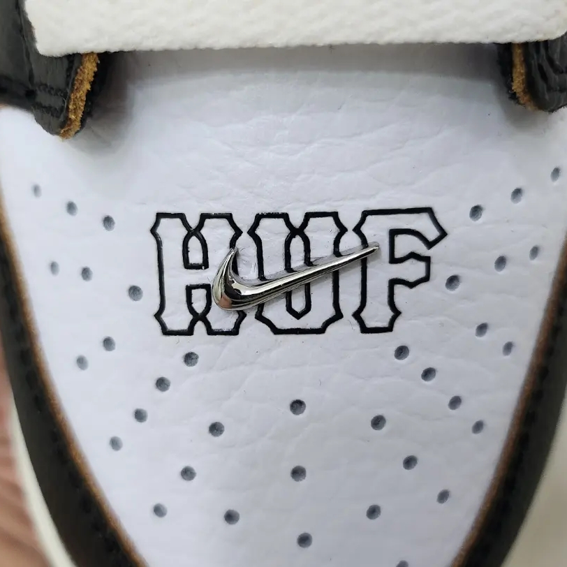 Nike x HUF SB Dunk Low San Francisco 착용 스타일 - 4