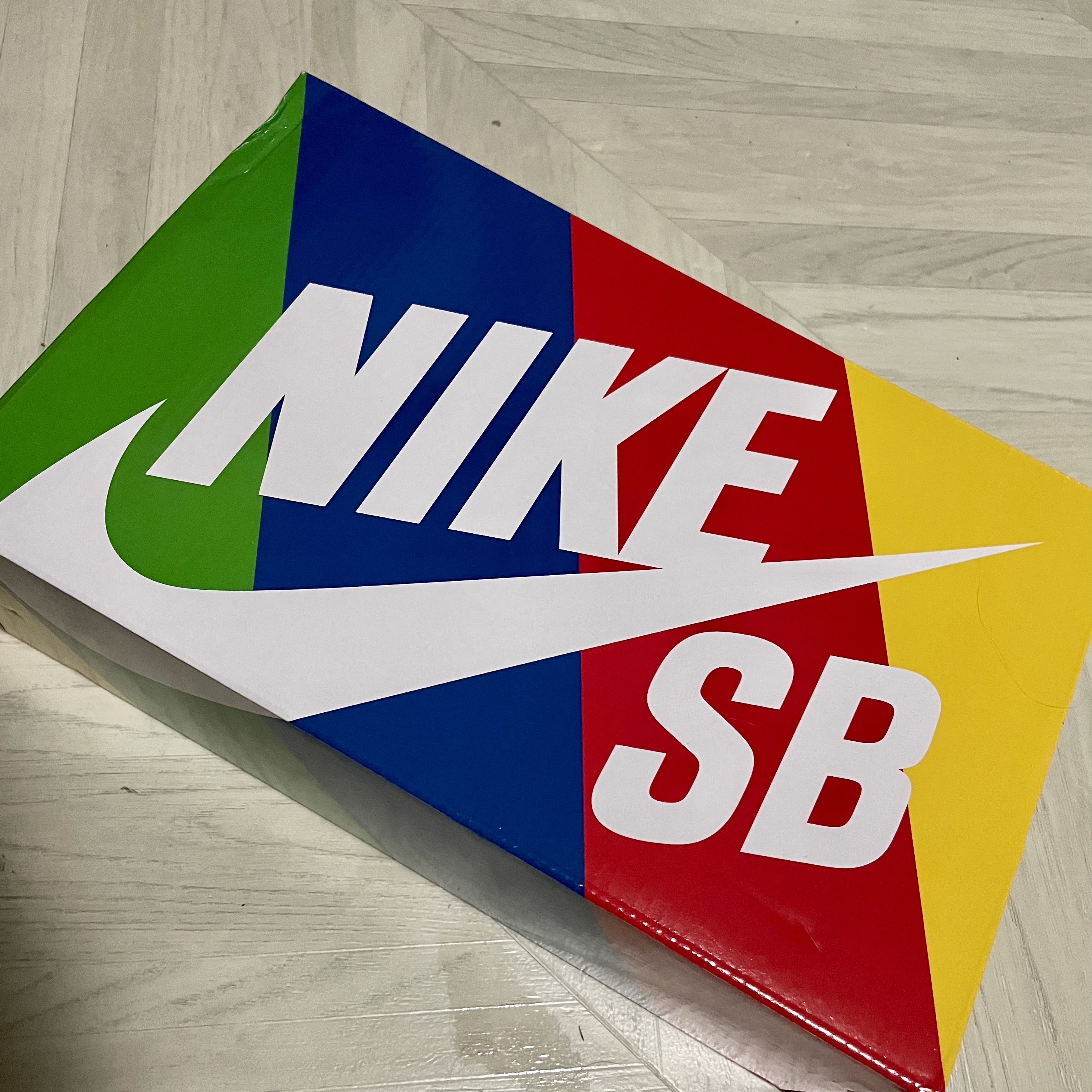 Nike x HUF SB Dunk Low San Francisco 착용 스타일 - 1