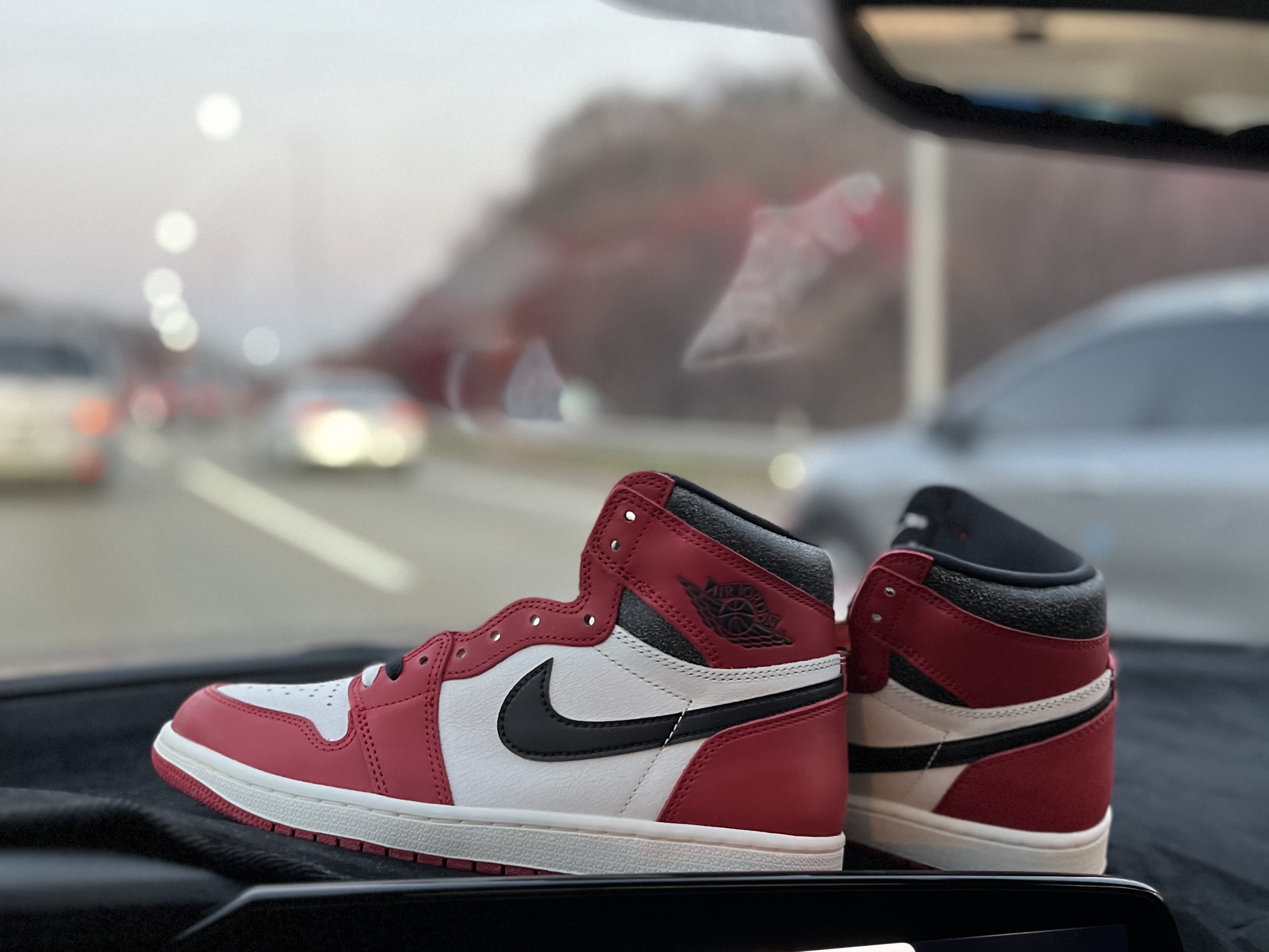 Jordan 1 Retro High OG Chicago 2022 착용 스타일 - 1