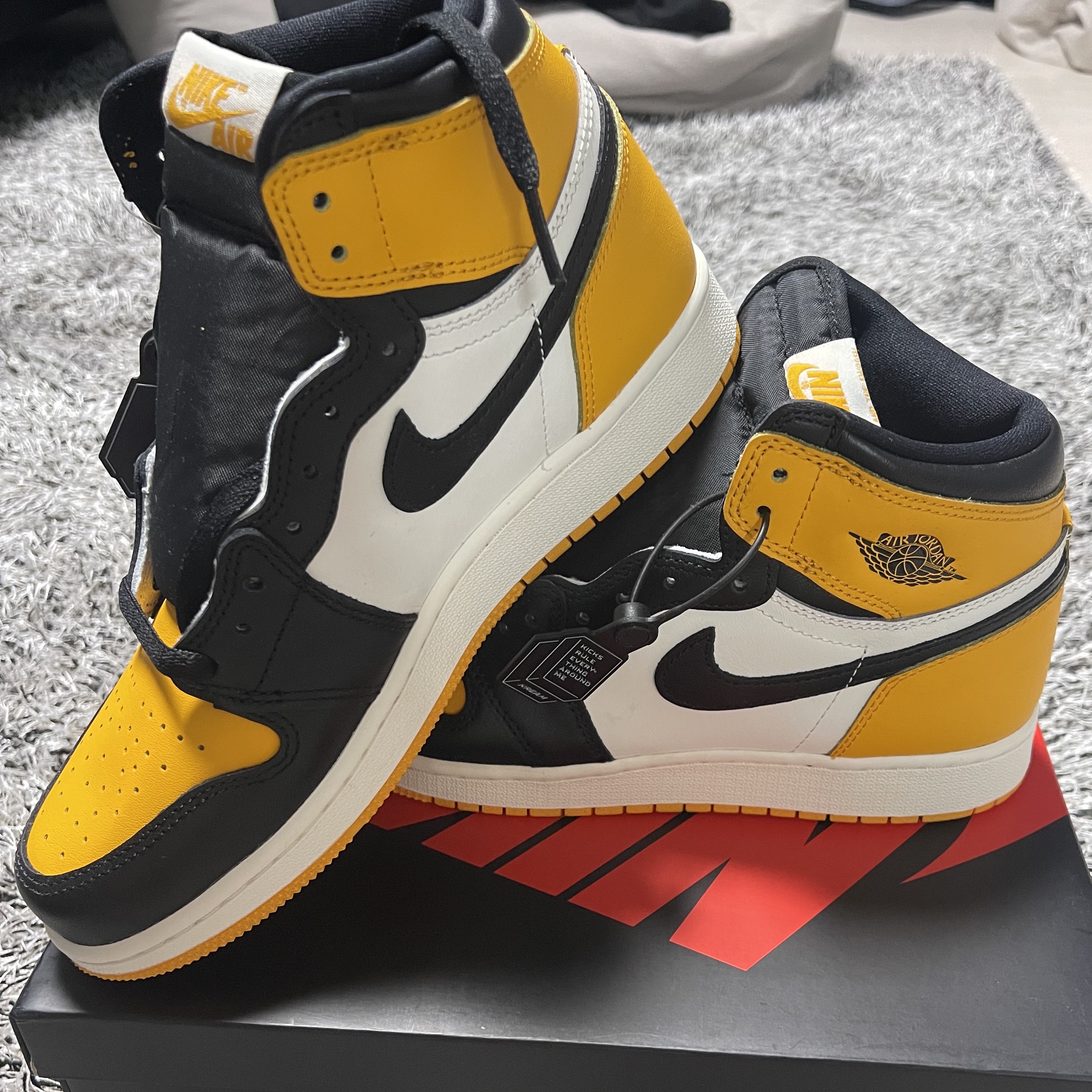 (GS) Jordan 1 Retro High OG Taxi, Jordan 1 Retro High OG Taxi 착용 스타일 - 1