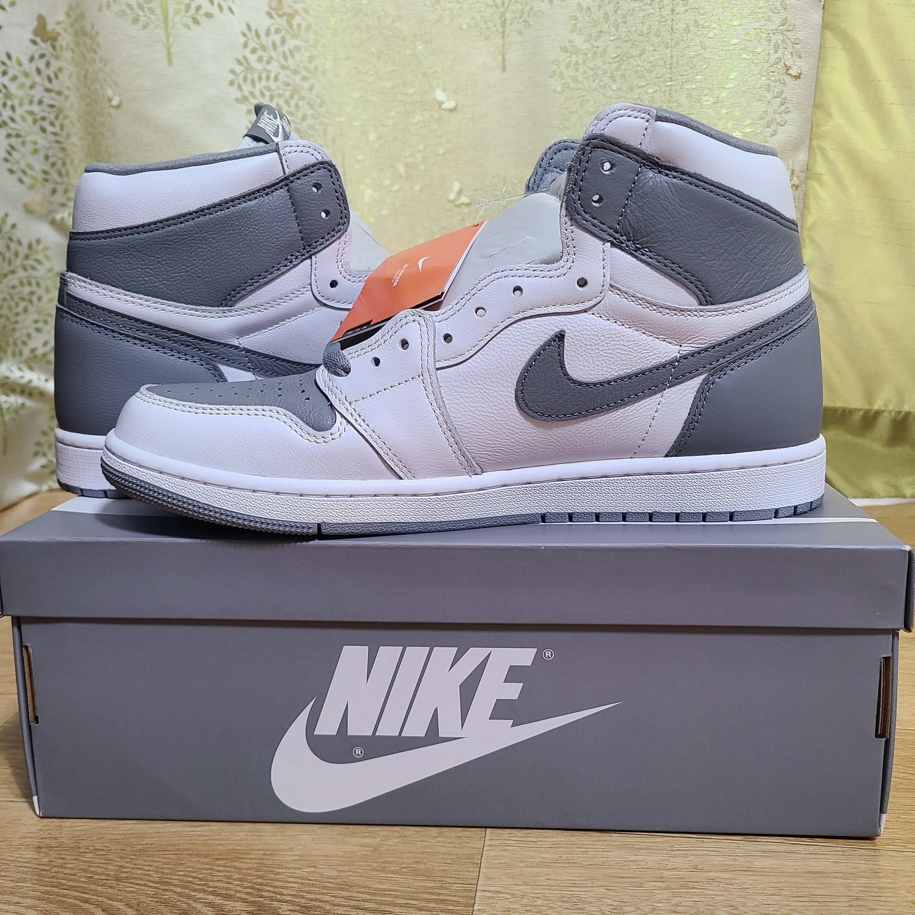 Jordan 1 Retro High OG Stealth 착용 스타일