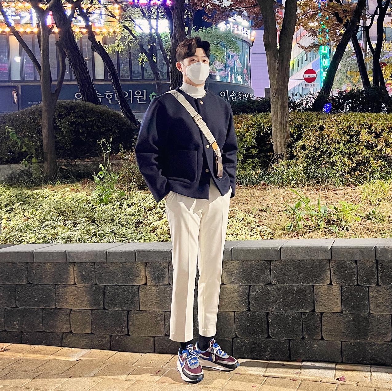Louis Vuitton x Nigo Trio Messenger Marron, Nike x Sacai x Undercover LDWaffle Night Maroon Team Royal 착용 스타일 - 3