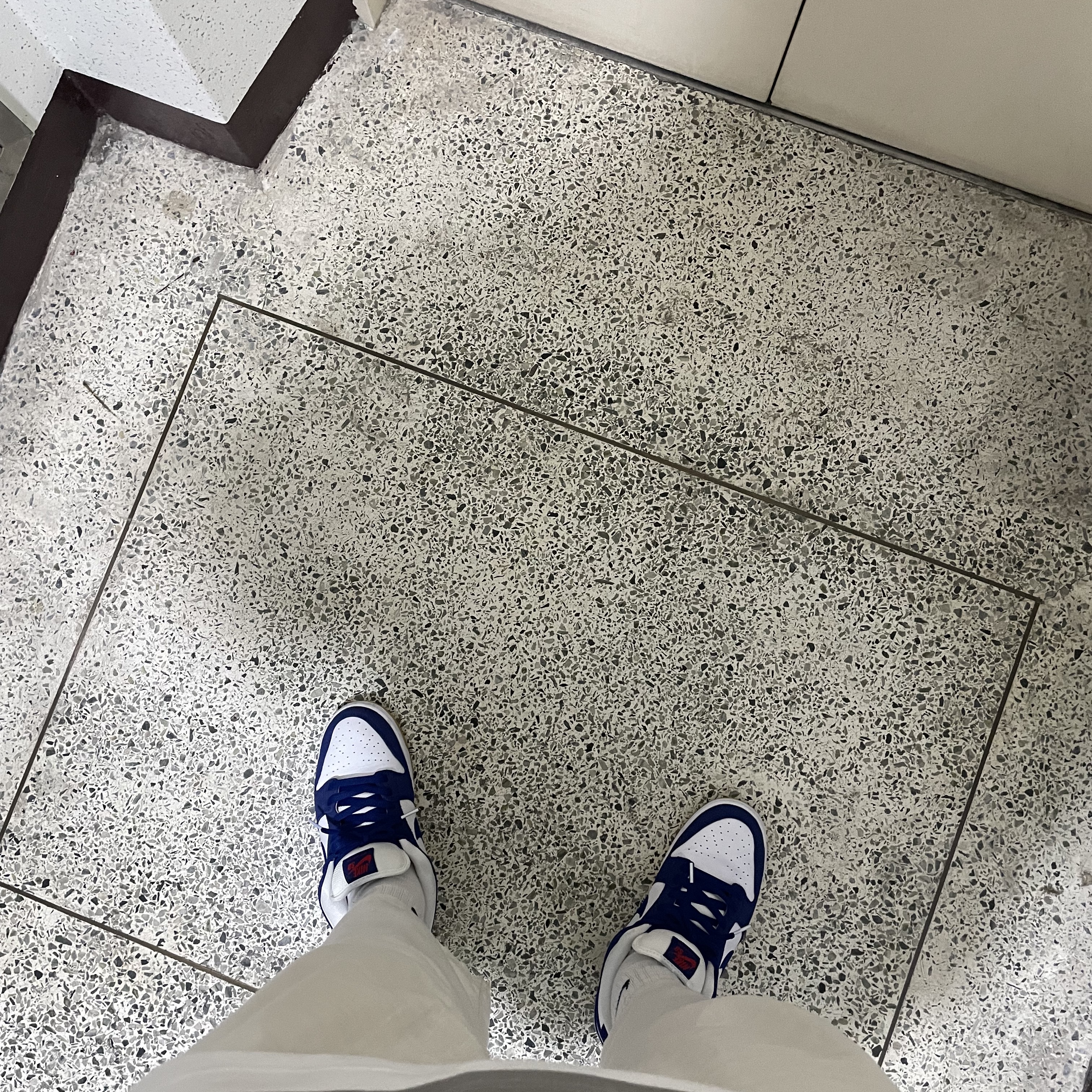 Nike SB Dunk Low Pro Premium Deep Royal Blue 착용 스타일