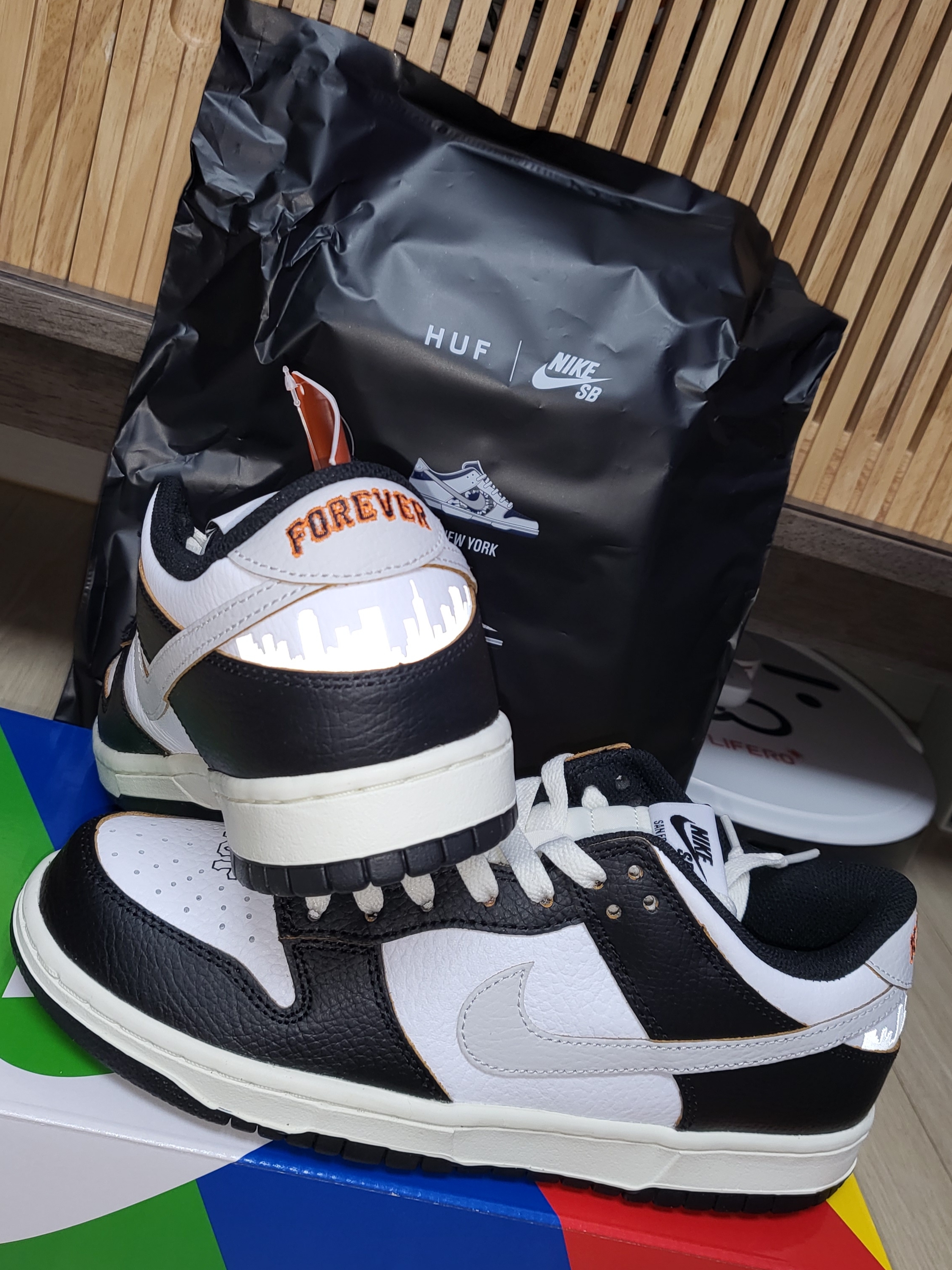 Nike x HUF SB Dunk Low San Francisco 착용 스타일 - 2