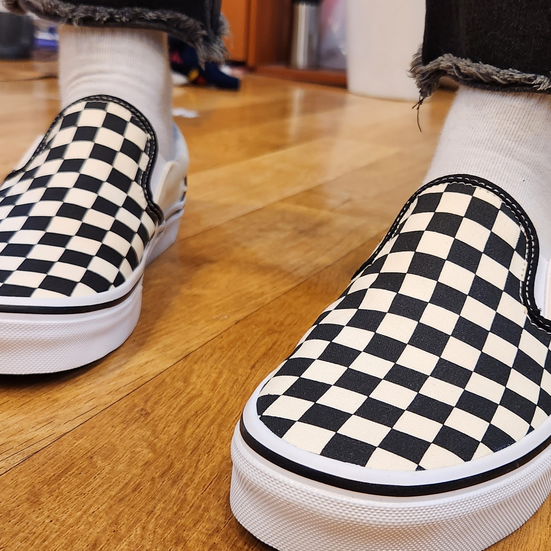 Nike Air Force 1 '07 Low Triple Black, Vans Slip-On Checkerboard 착용 스타일 - 3