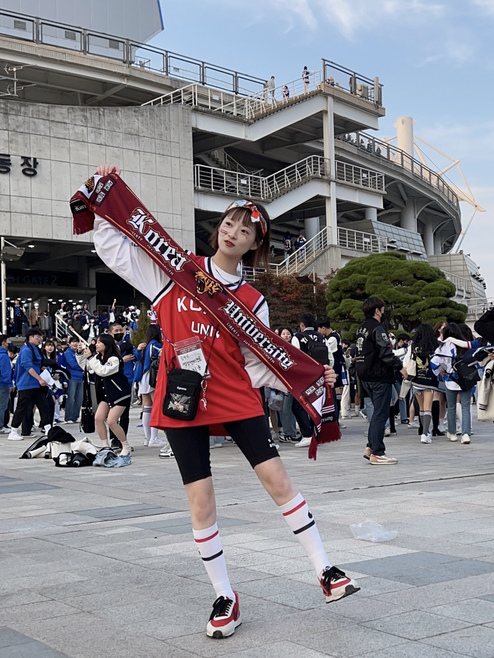 (W) Nike x Undercover Daybreak University Red, (W) IAB Studio Leggings Shorts Black 착용 스타일 - 2