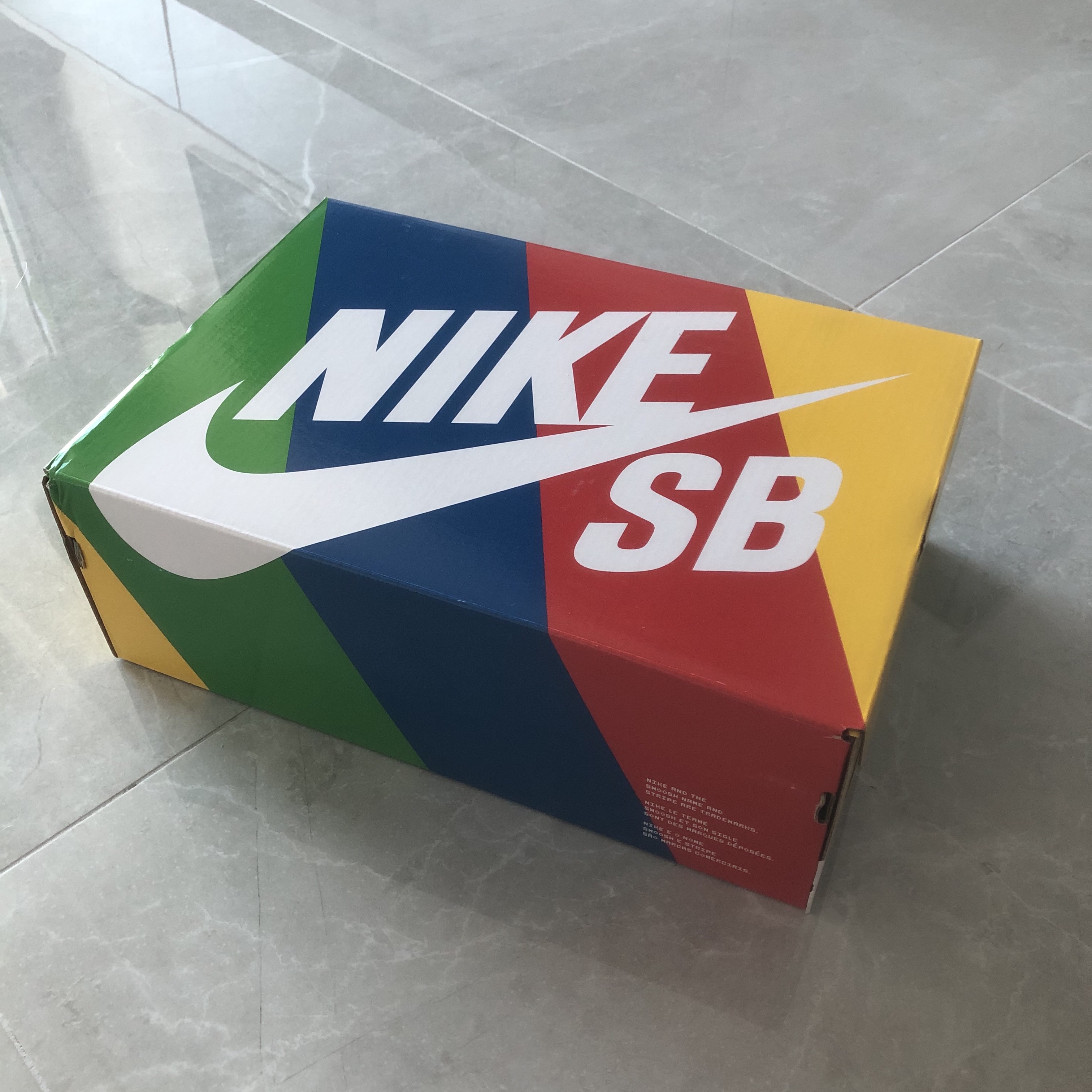 Nike x HUF SB Dunk Low San Francisco 착용 스타일 - 1