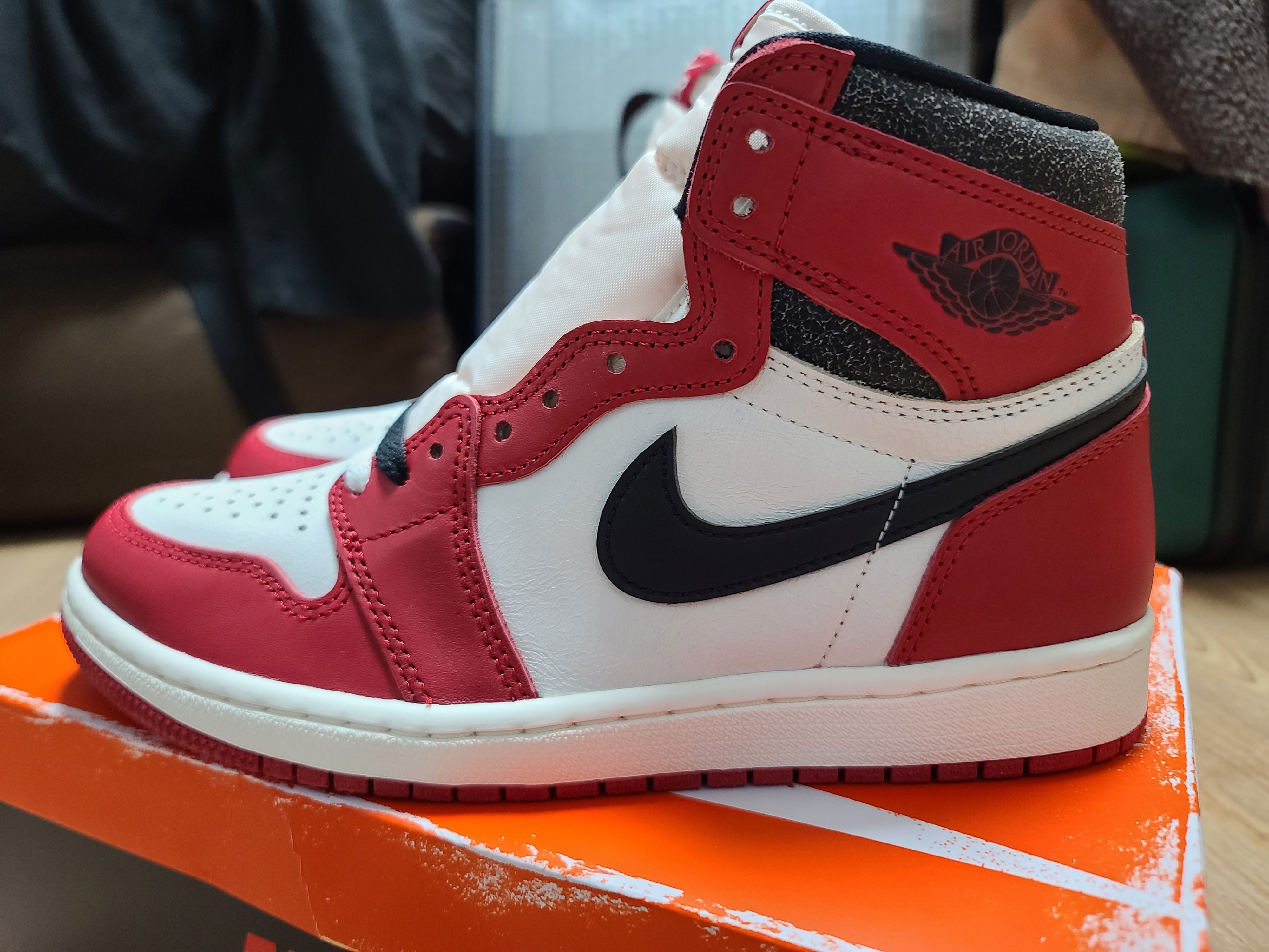 Jordan 1 Retro High OG Chicago 2022 착용 스타일 - 5