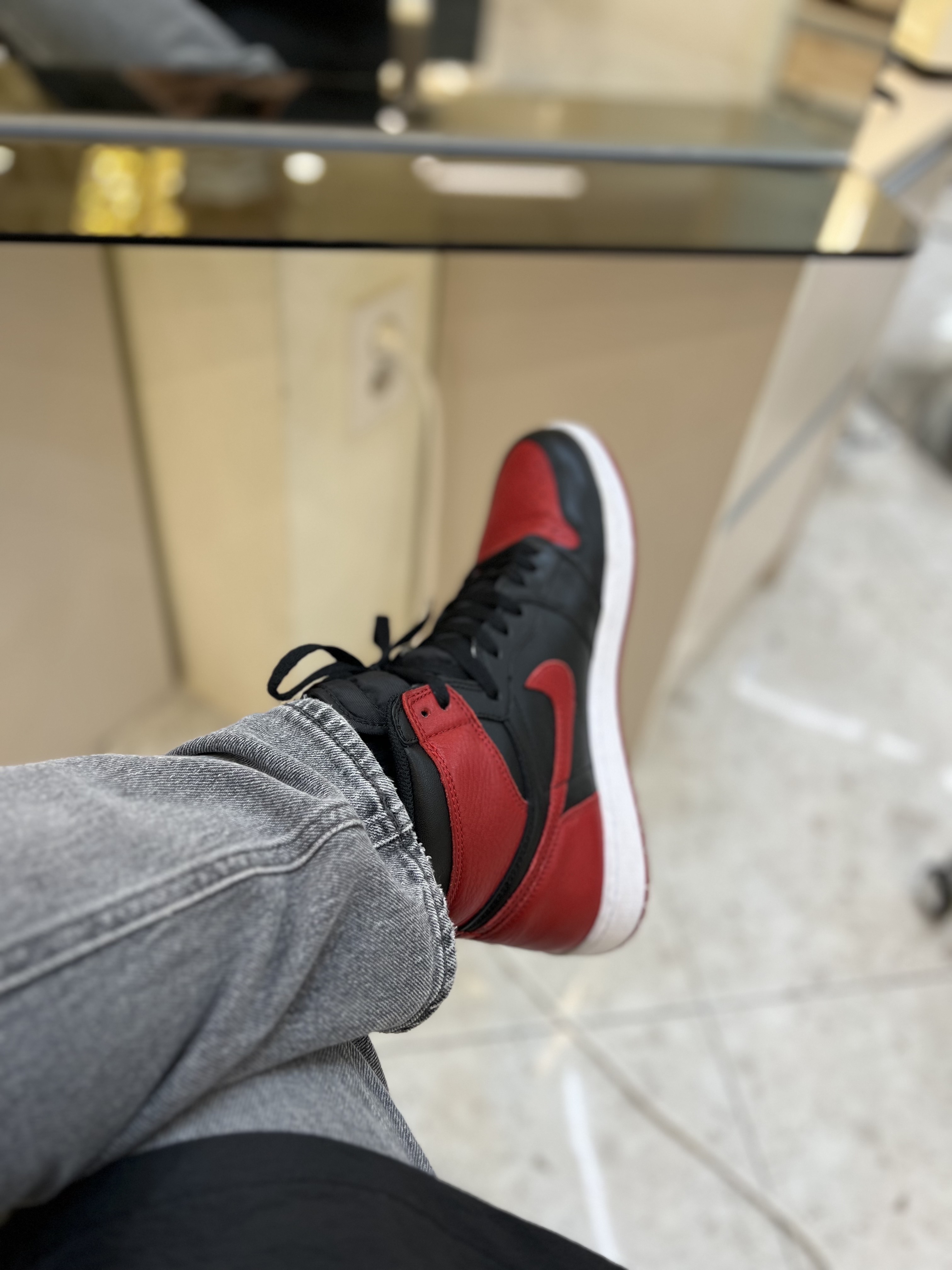 Jordan 1 Retro High OG Bred Banned 2016 착용 스타일 - 3