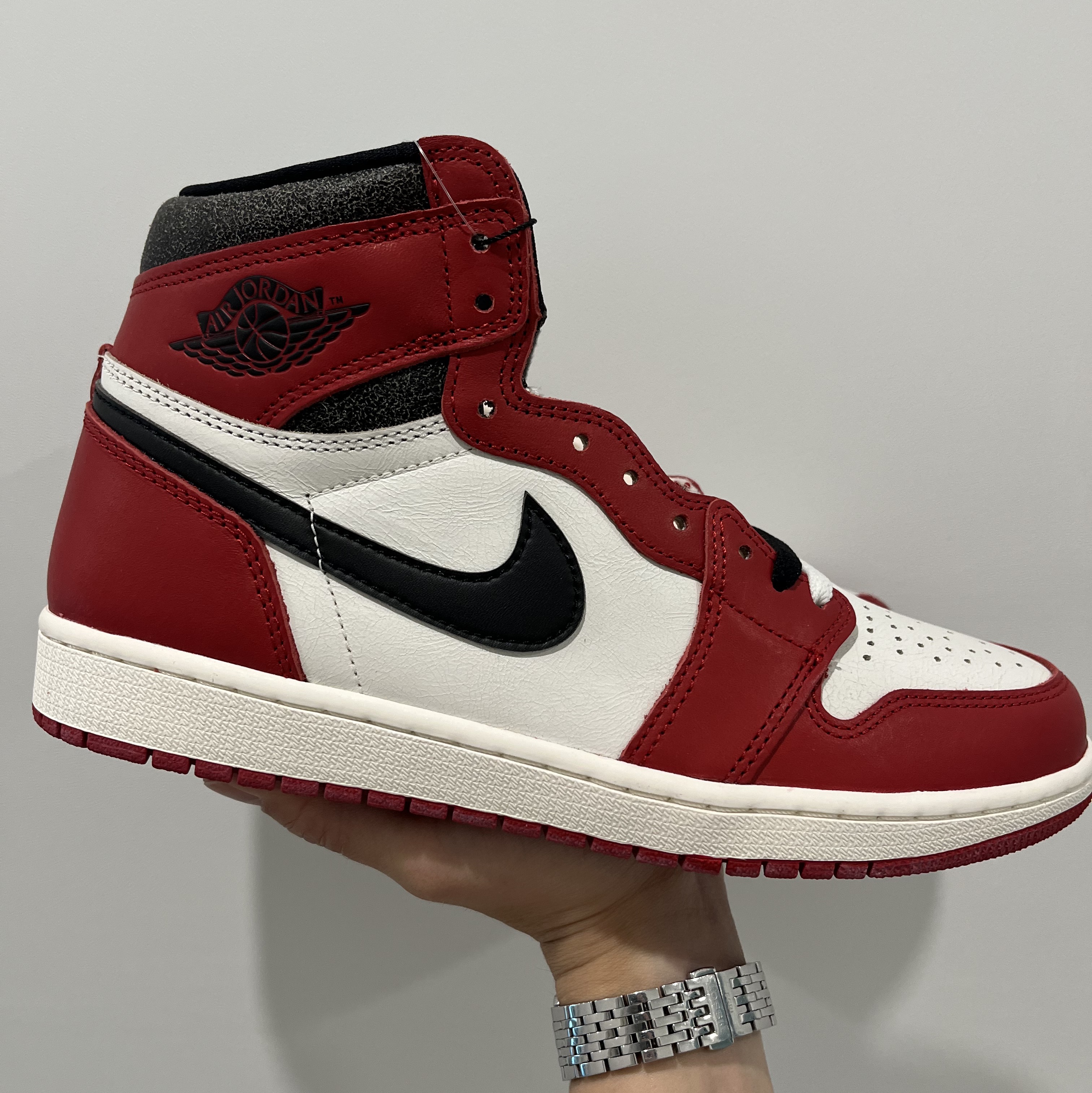 Jordan 1 Retro High OG Chicago 2022 착용 스타일 - 2