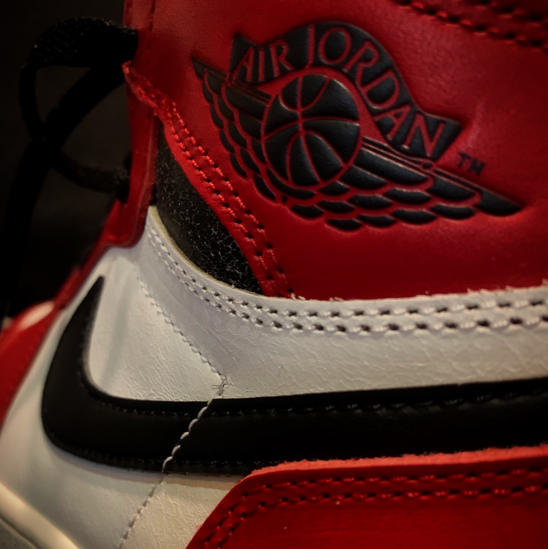 Jordan 1 Retro High OG Chicago 2022 착용 스타일 - 3