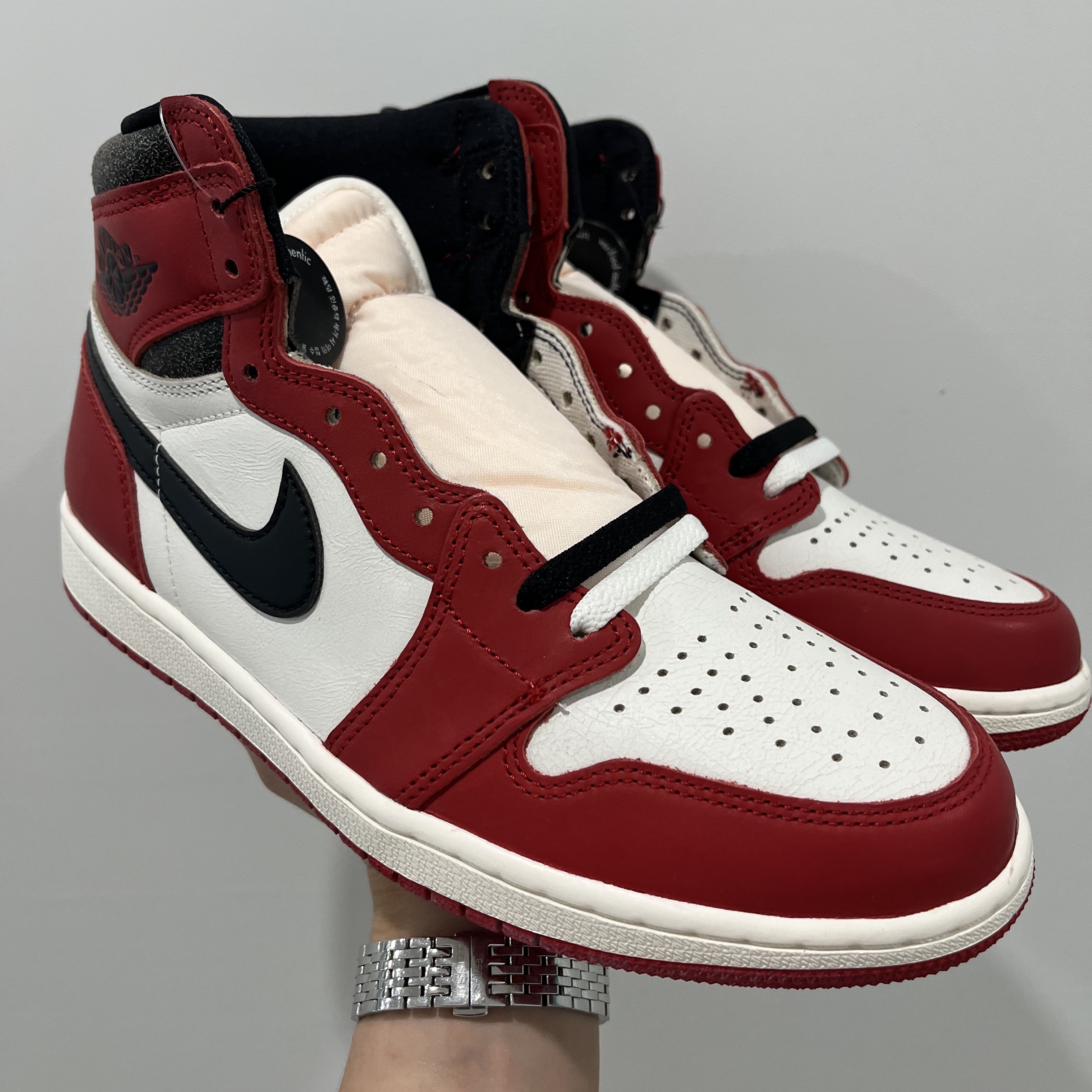 Jordan 1 Retro High OG Chicago 2022 착용 스타일 - 1