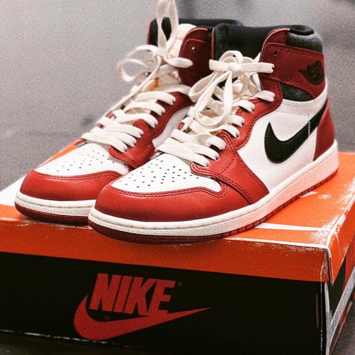 Jordan 1 Retro High OG Chicago 2022 착용 스타일 - 3