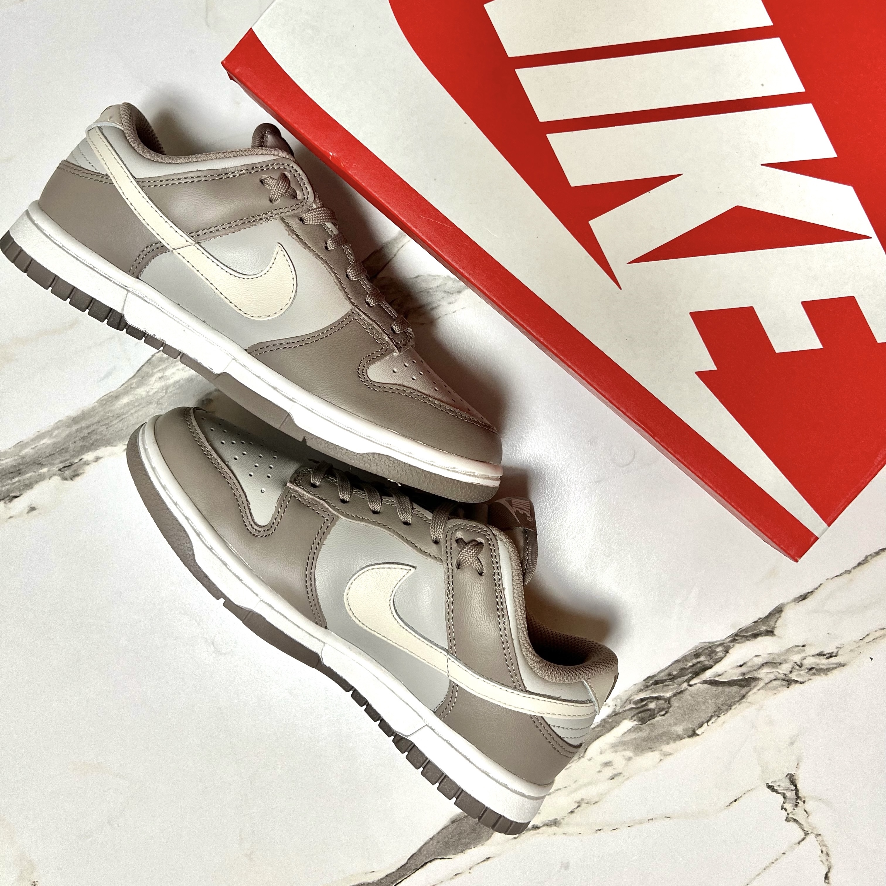 (W) Nike Dunk Low Moon Fossil 착용 스타일
