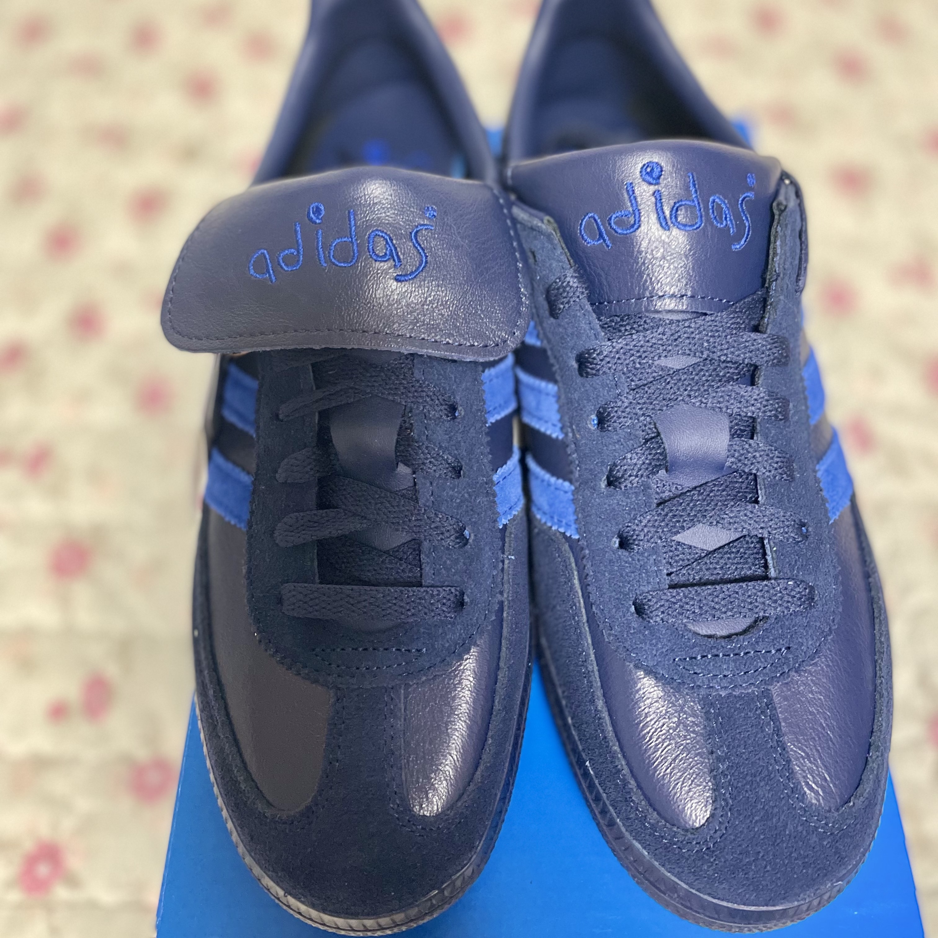 Adidas Spezial Handball Night Indigo Power Blue 착용 스타일 - 2