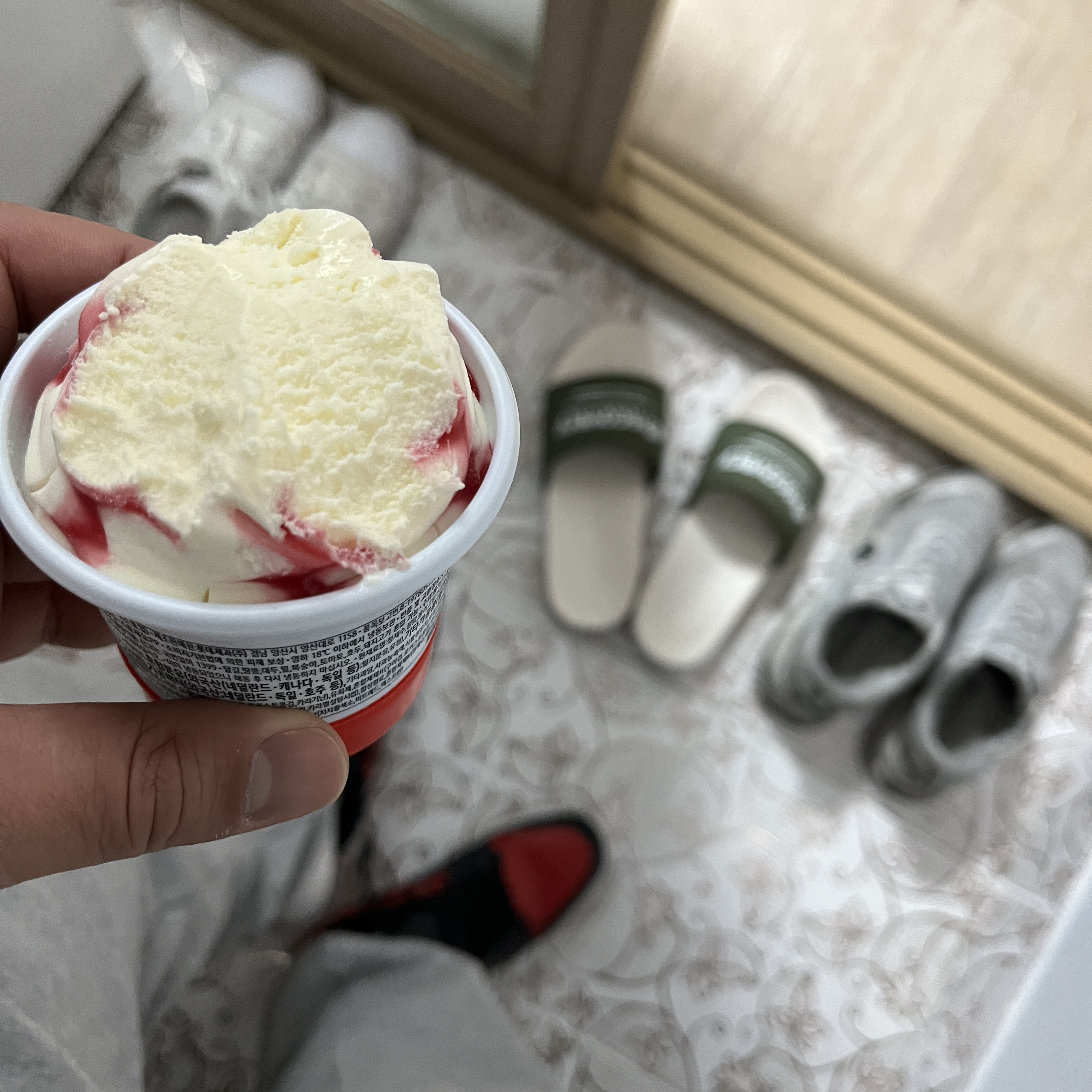 Jordan 1 Mid Bred Banned 2020 착용 스타일 - 1