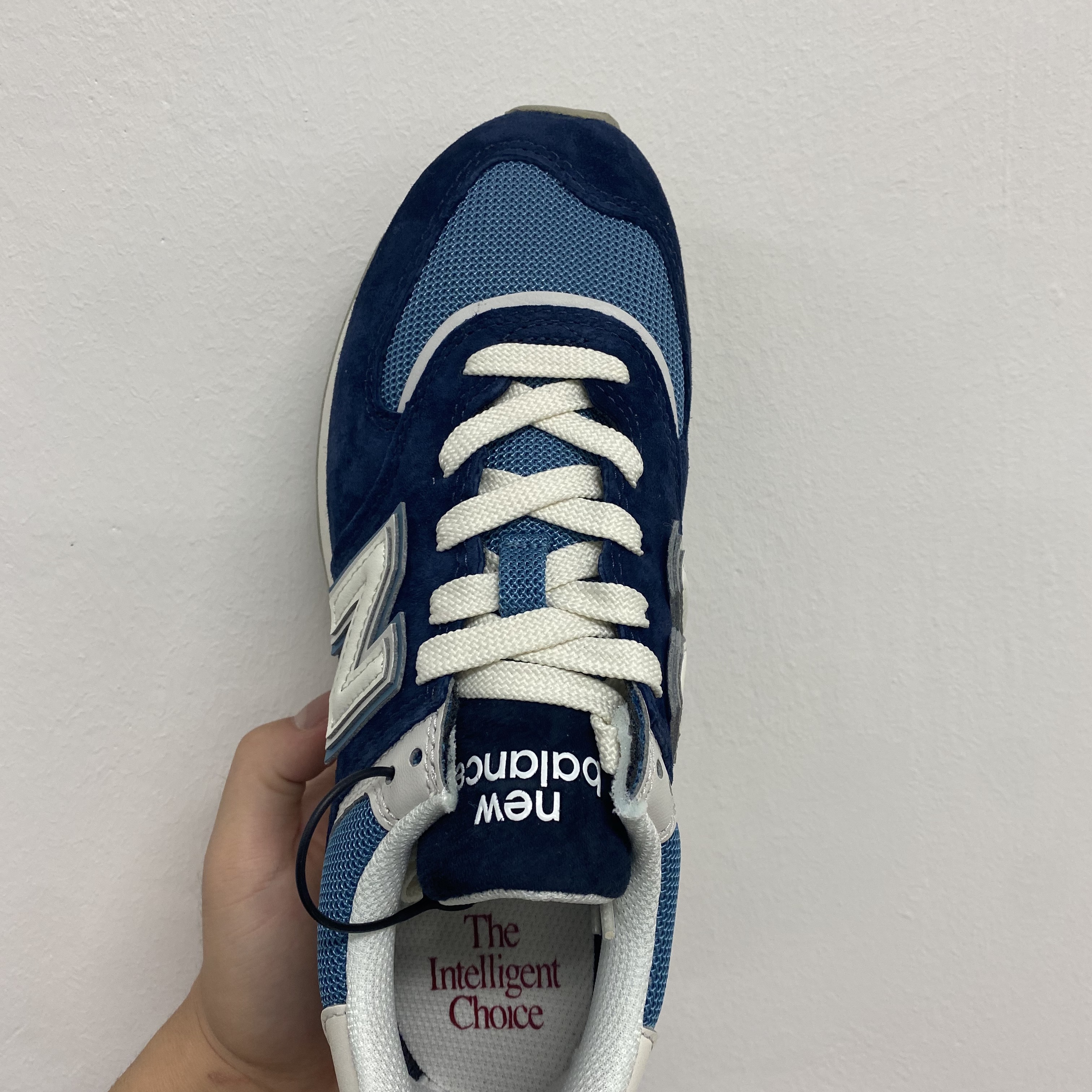 New Balance 574 Legacy Navy Sea Salt 착용 스타일 - 2