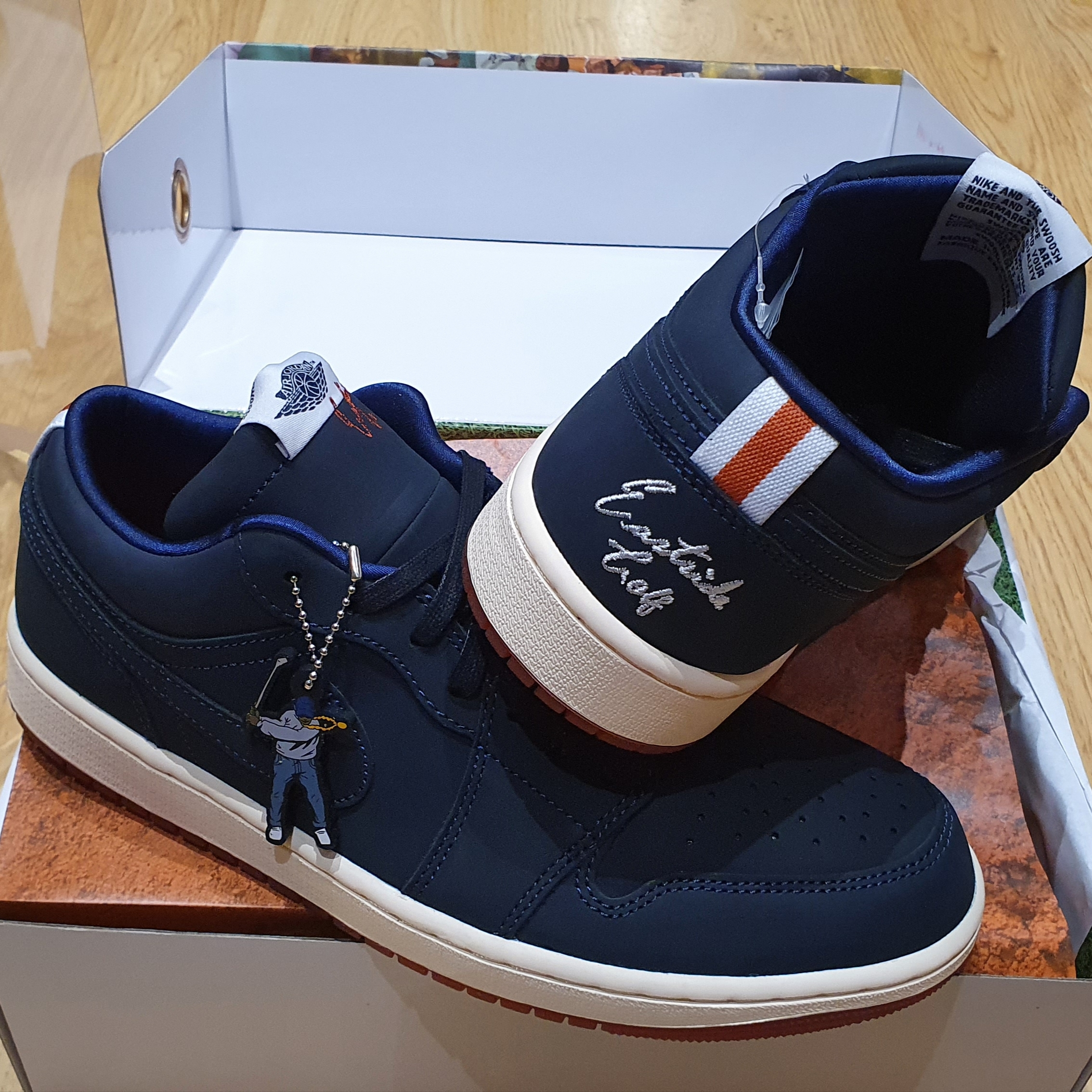 Jordan 1 x Eastside Golf Low Midnight Navy 착용 스타일 - 1