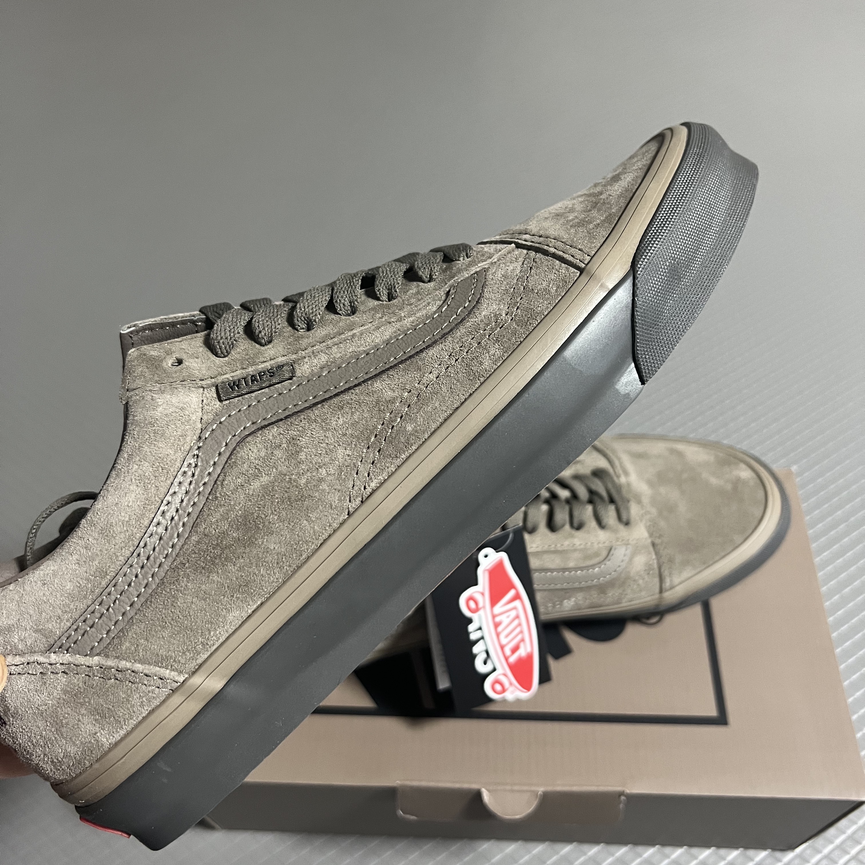 Vans Vault x WTAPS OG Old Skool LX Coyote 착용 스타일 - 1
