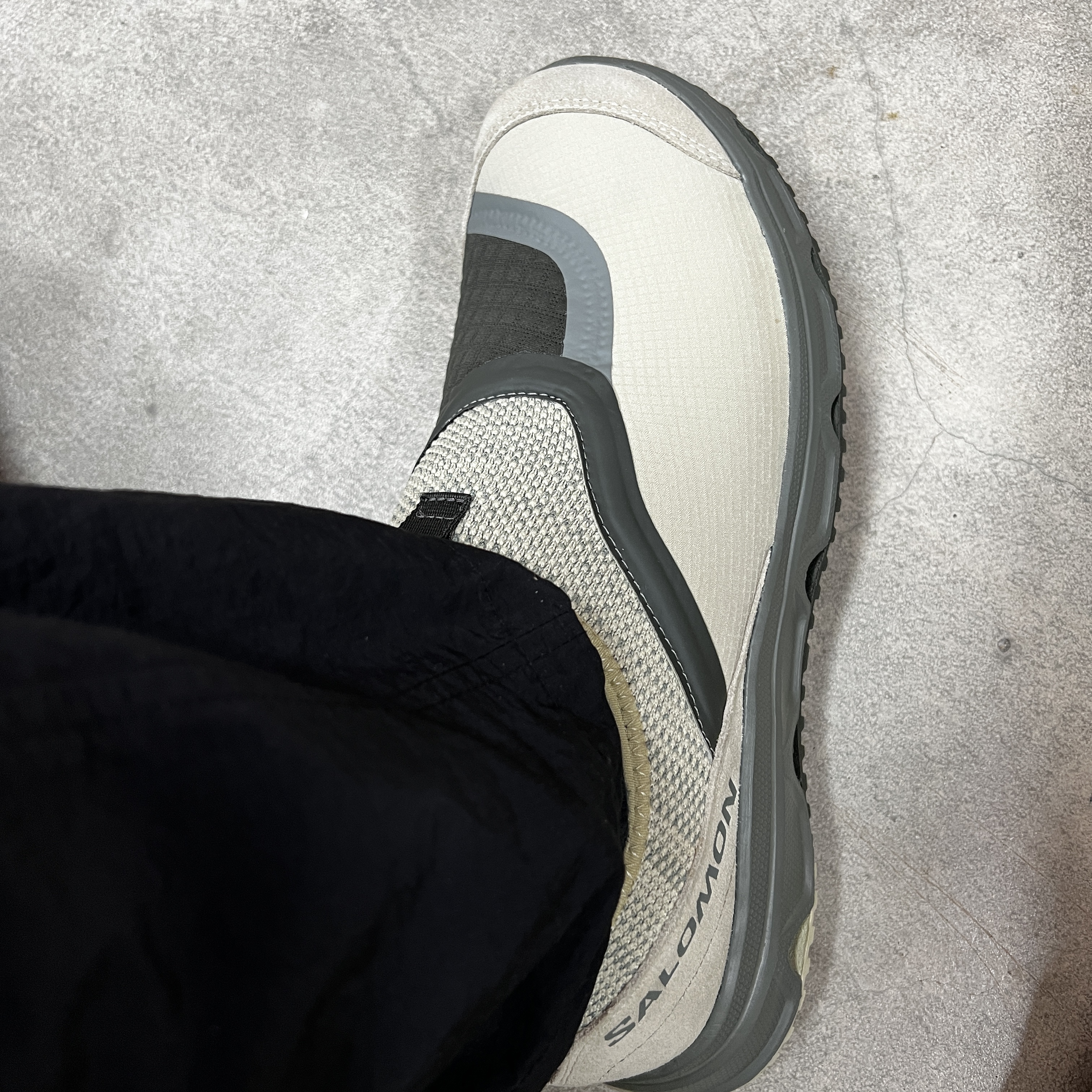 Salomon RX Snug Moss Gray 착용 스타일