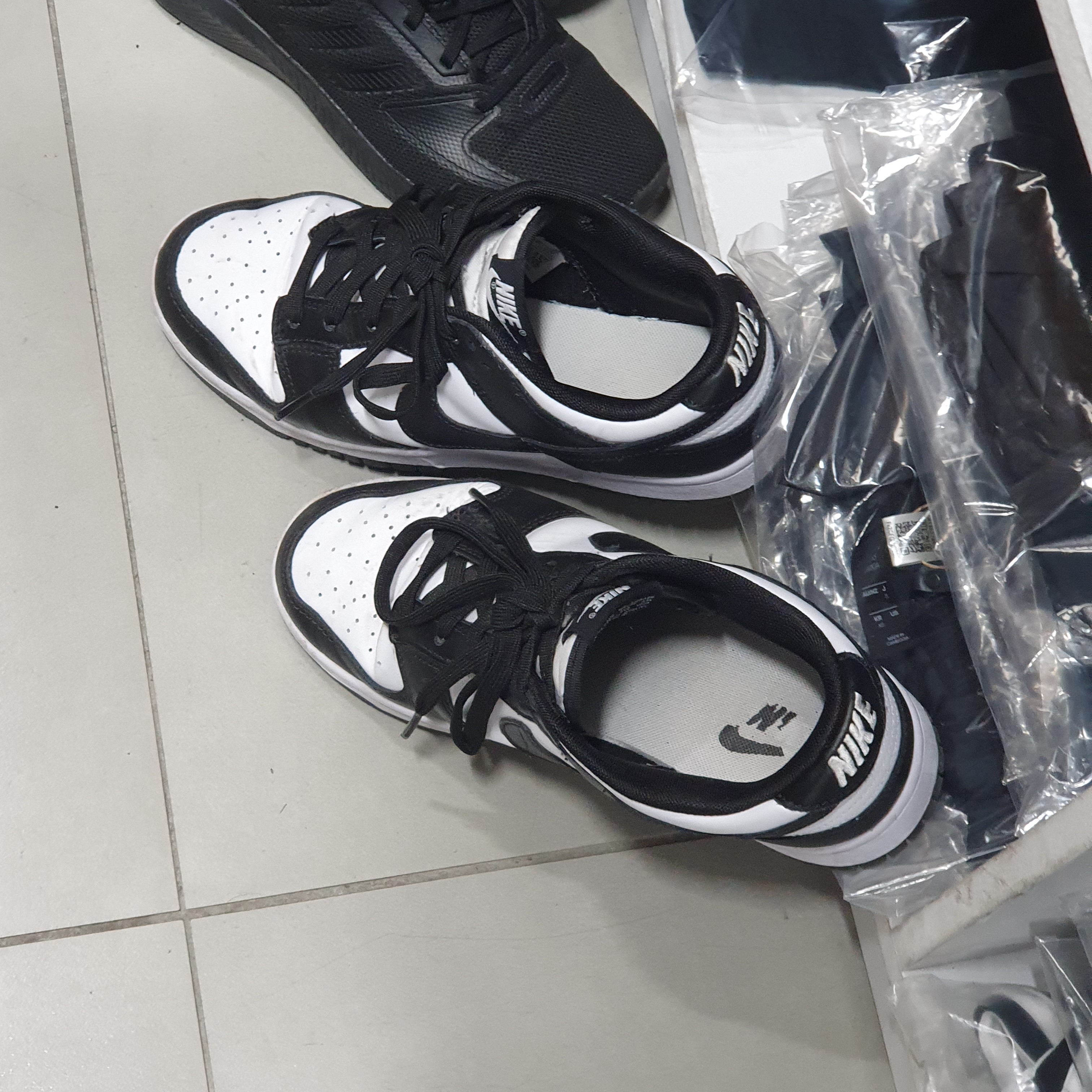 Nike Dunk Low Retro Black 착용 스타일