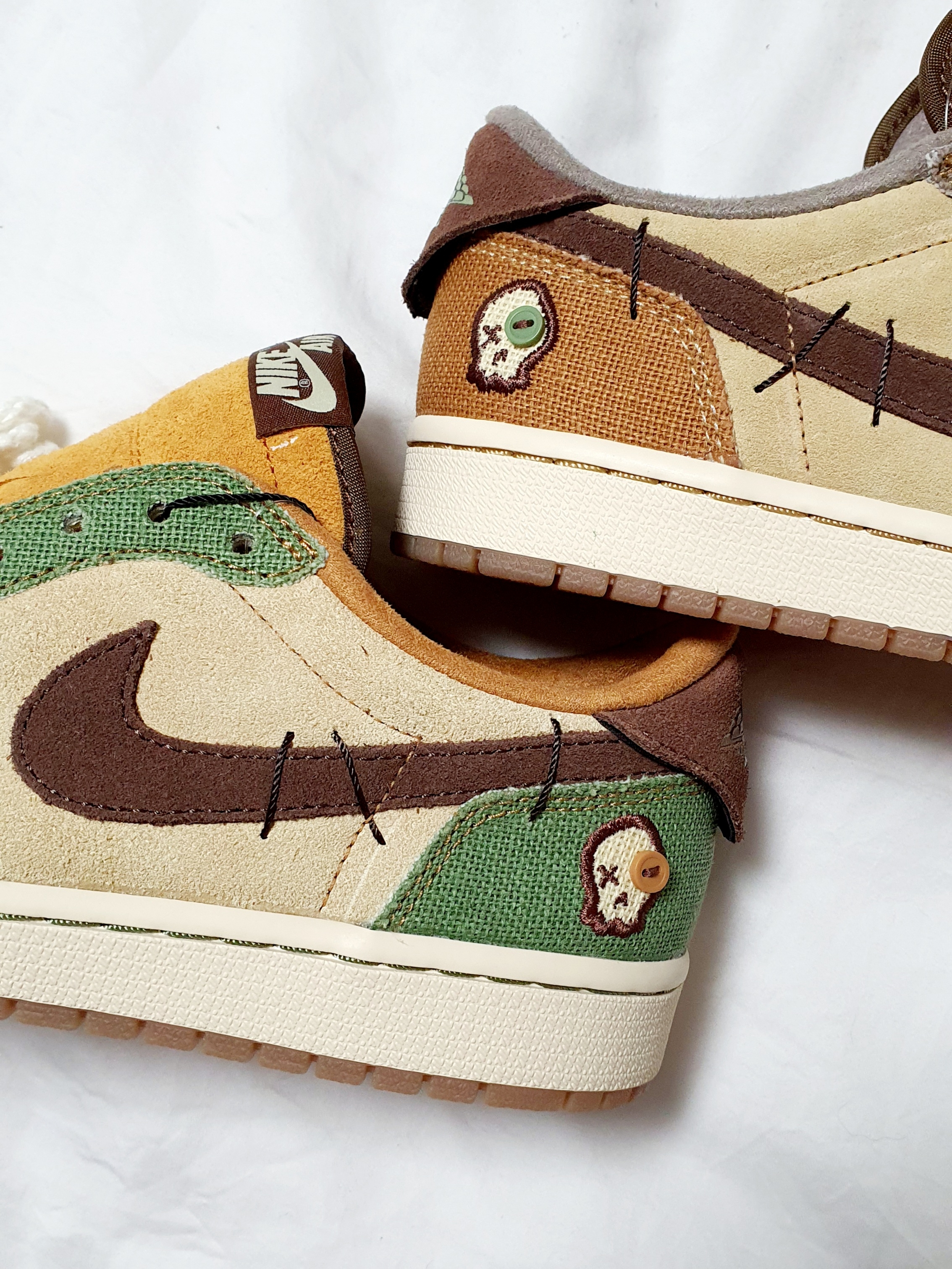 Jordan 1 x Zion Williamson Retro Low OG Flax and Oil Green 착용 스타일