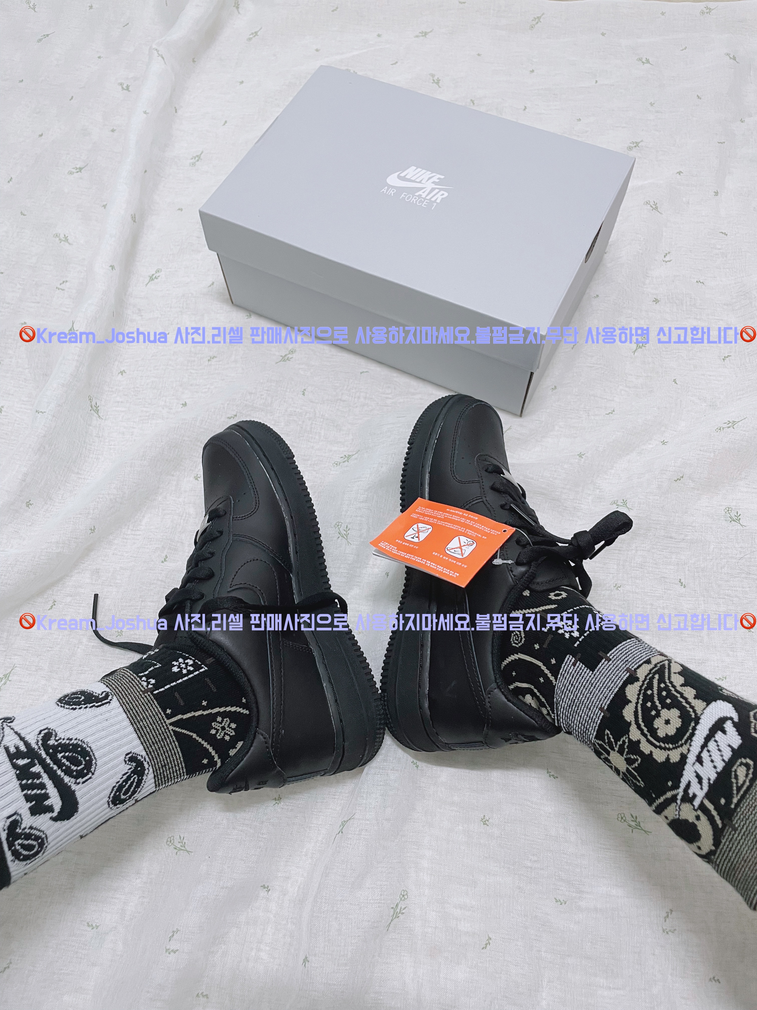 Nike Air Force 1 '07 Low Triple Black, (W) Nike Air Force 1 '07 Low Triple Black 착용 스타일 - 3