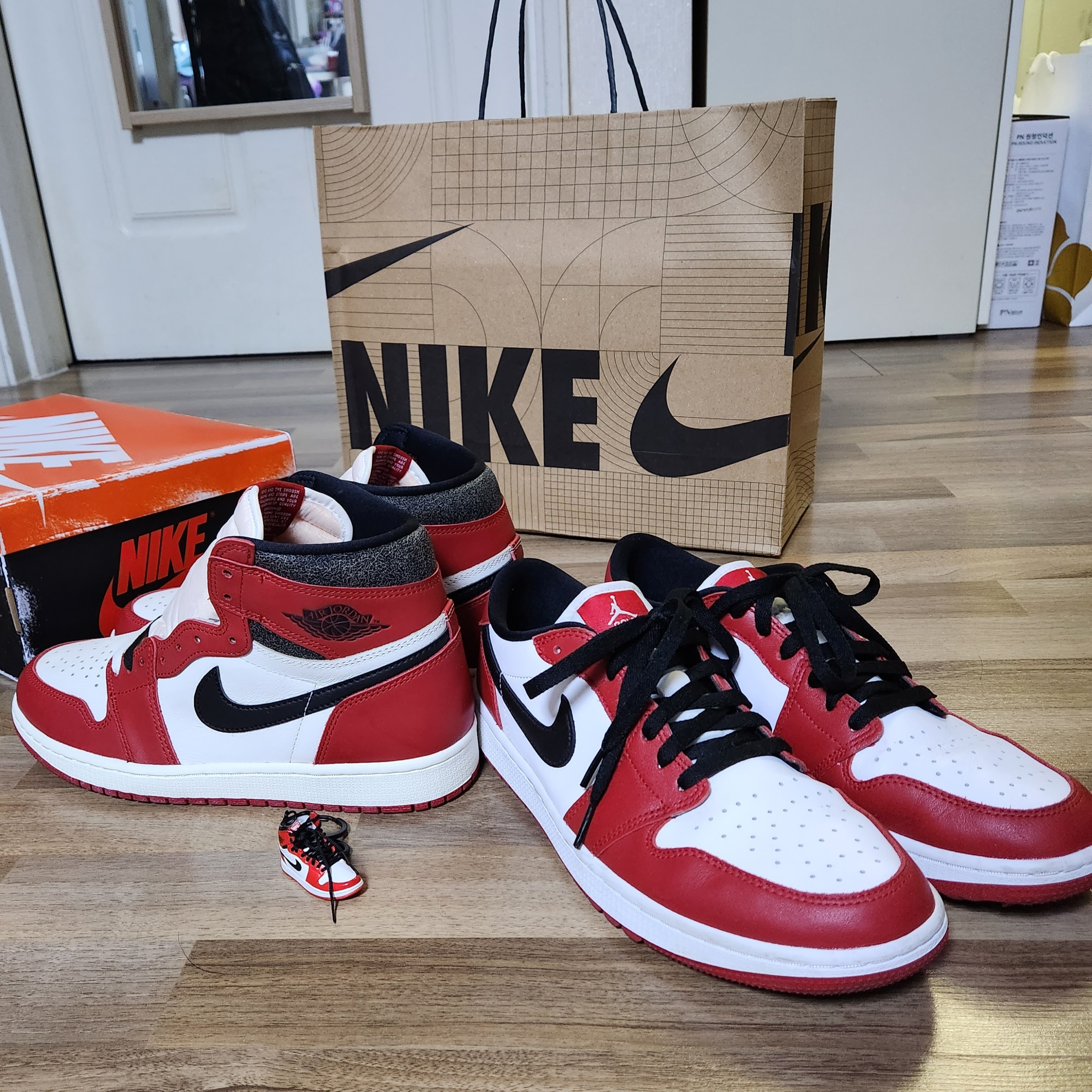 Jordan 1 Retro High OG Chicago 2022, Jordan 1 Low Golf Chicago 착용 스타일