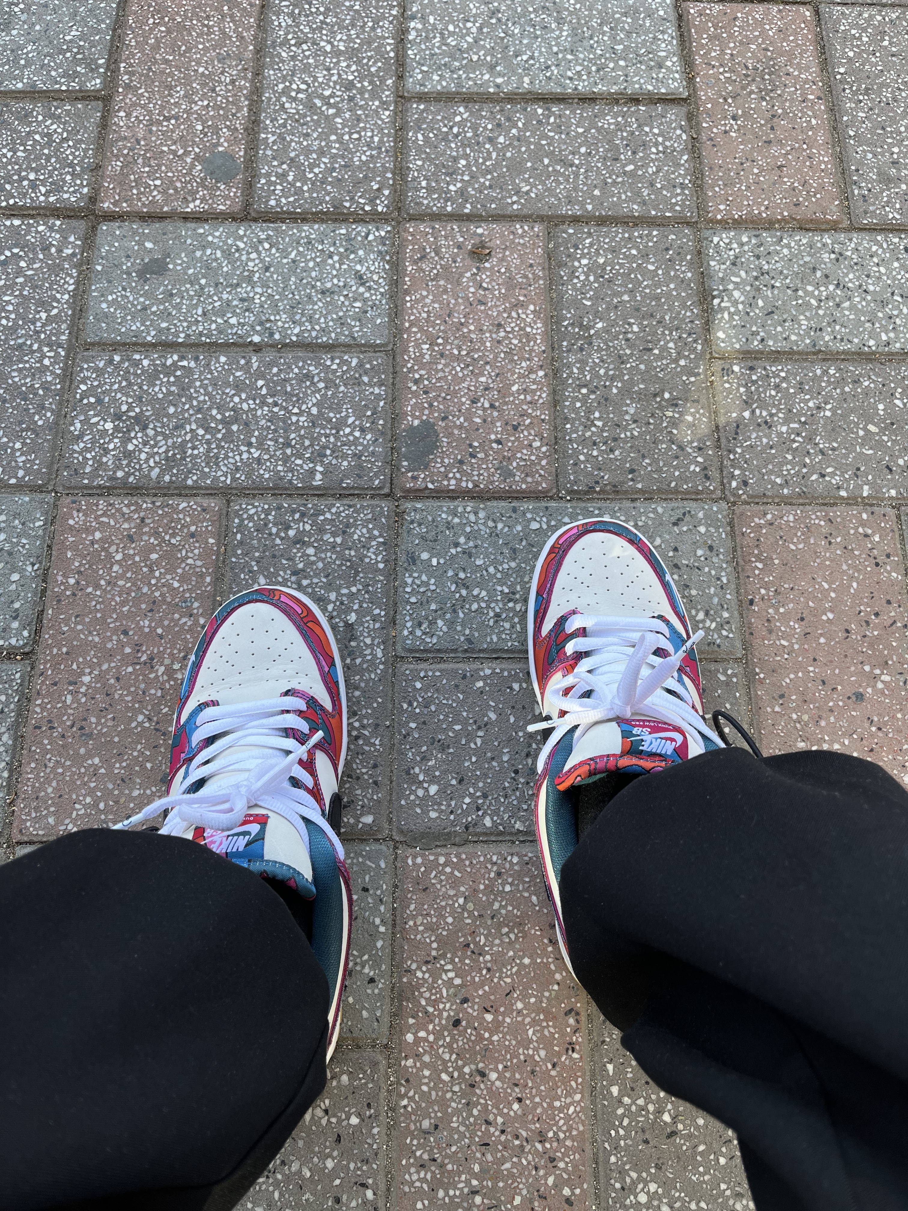 Nike x Parra SB Dunk Low Pro Abstract Art 착용 스타일