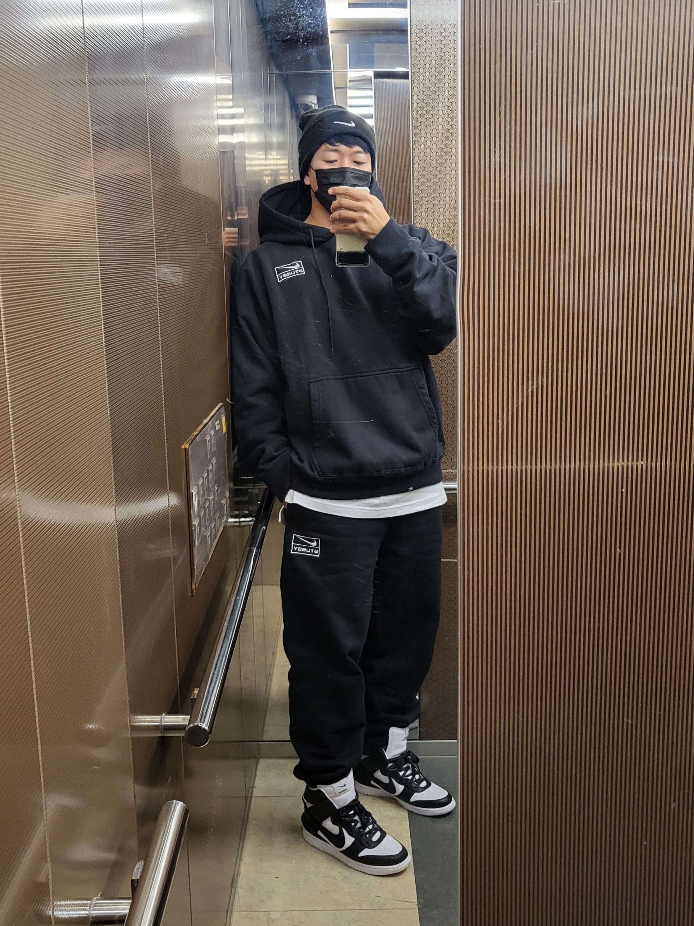Nike x Ambush Dunk High Black, Nike x Stussy NRG RA Washed Pullover Hoodie Black (DN4028-010) 착용 스타일